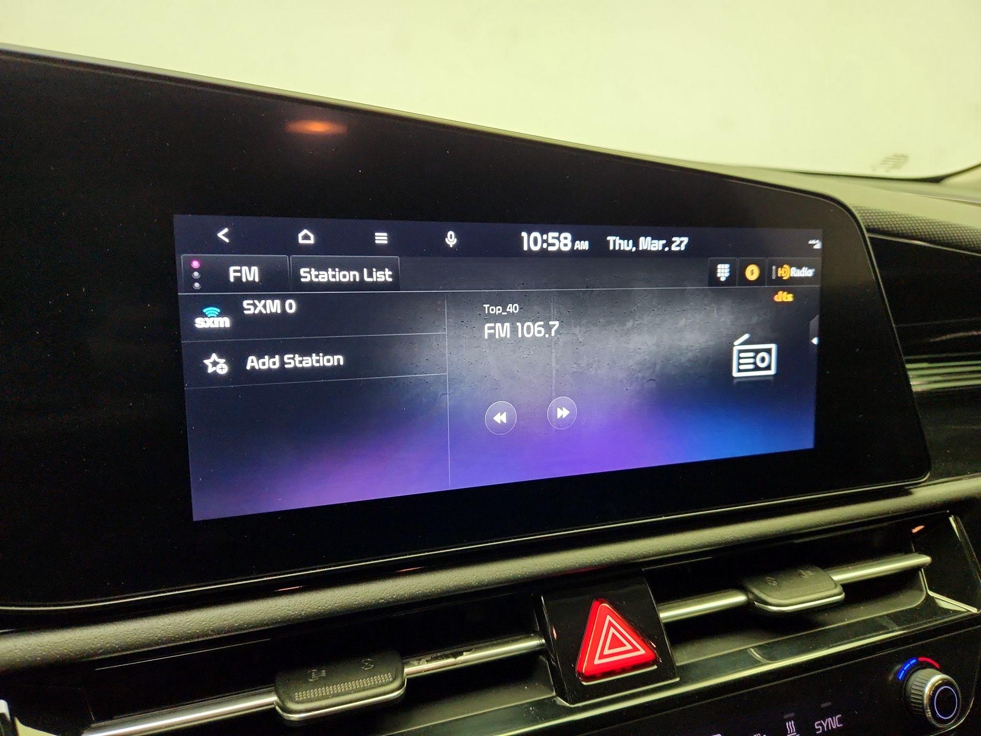 Thumbnail: 2023 Kia Niro - 16