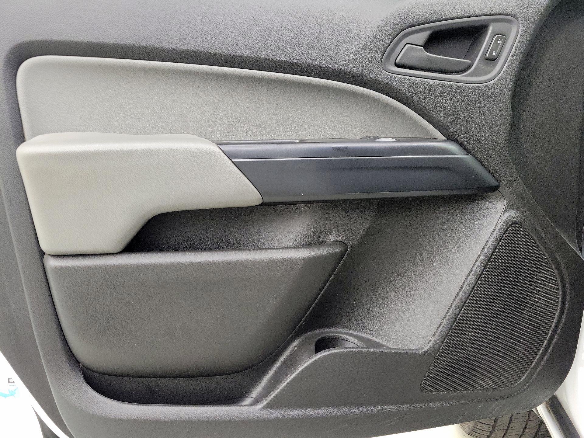 Thumbnail: 2019 Chevrolet Colorado - 12