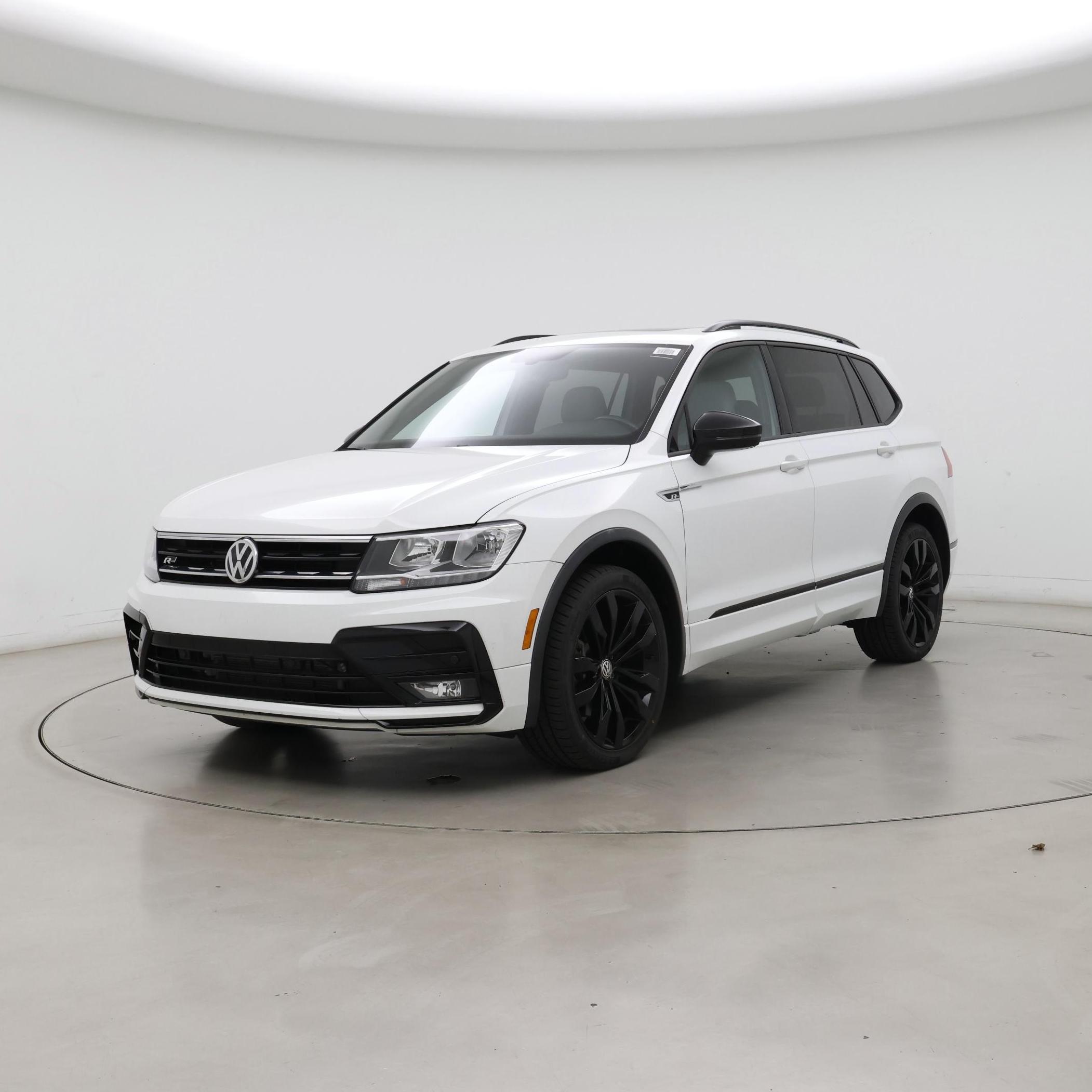 Thumbnail: 2021 Volkswagen Tiguan - 4
