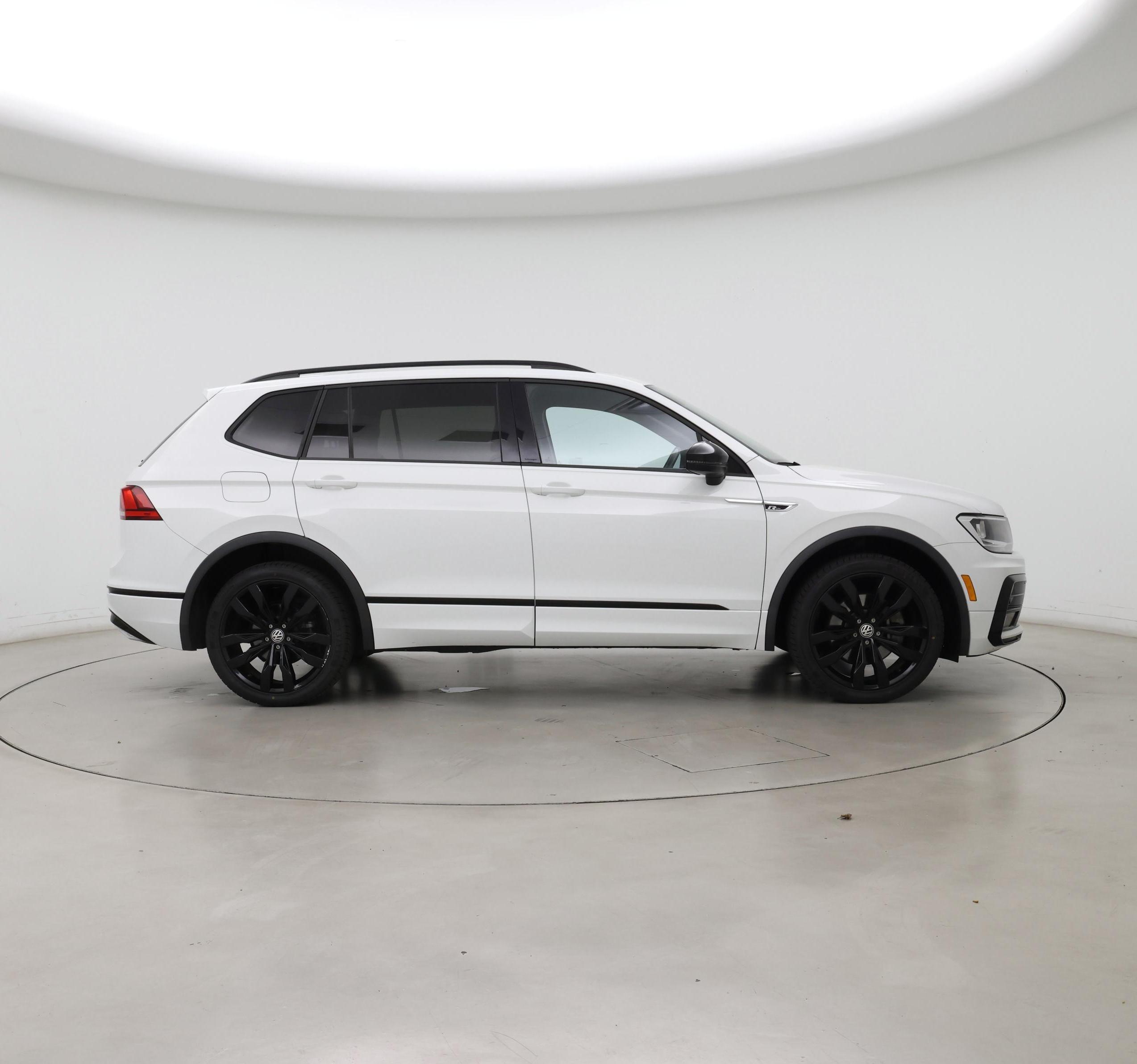Thumbnail: 2021 Volkswagen Tiguan - 7
