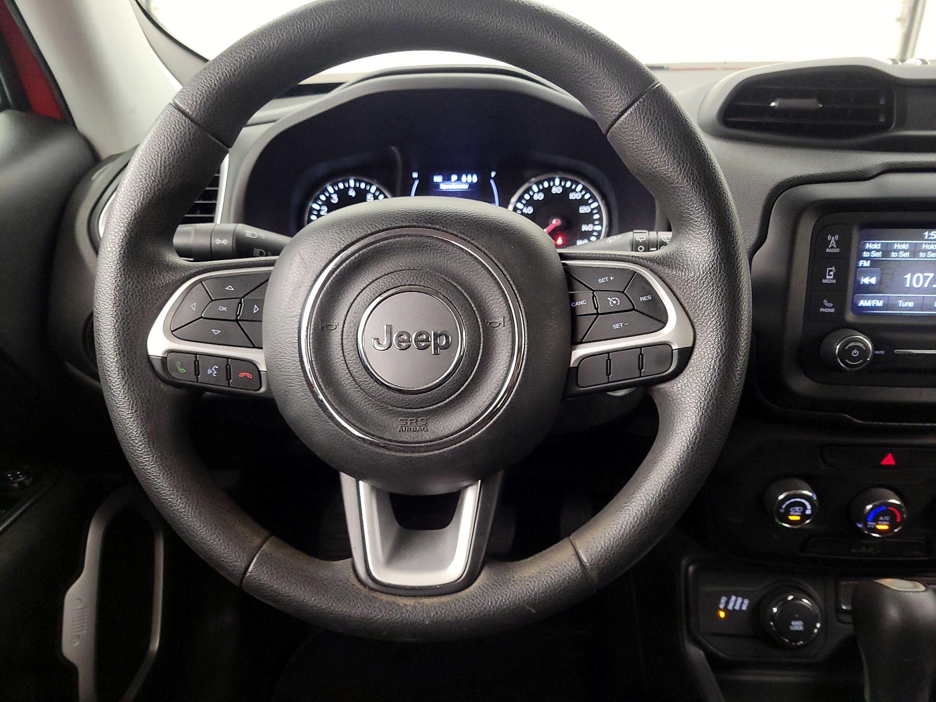 Thumbnail: 2019 Jeep Renegade - 10