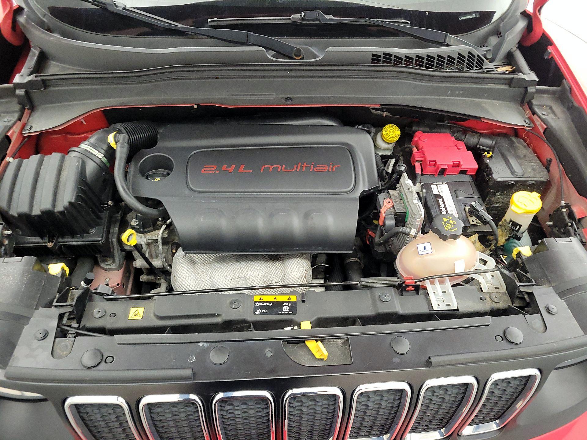 Thumbnail: 2019 Jeep Renegade - 20