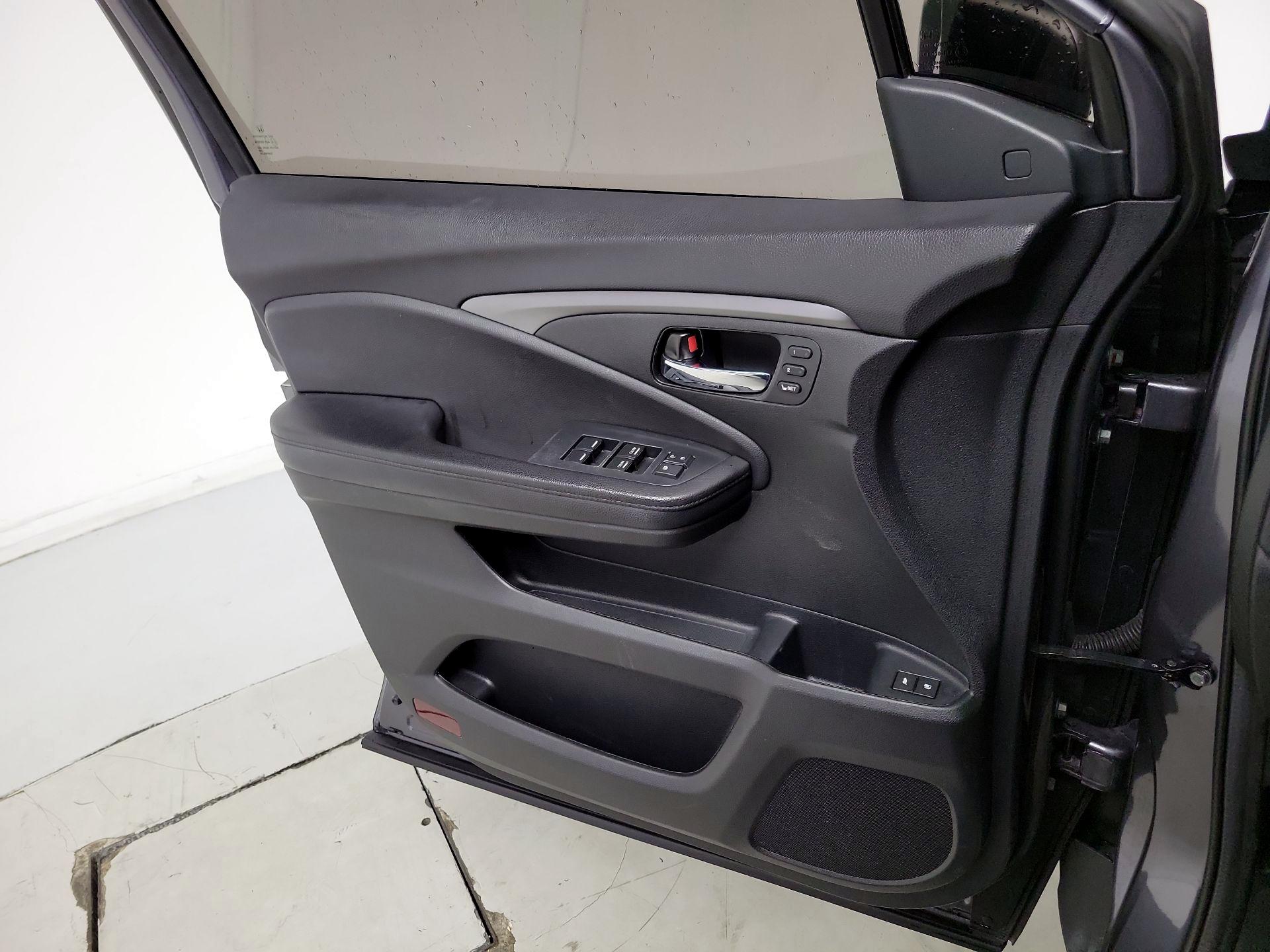 Thumbnail: 2022 Honda Pilot - 12