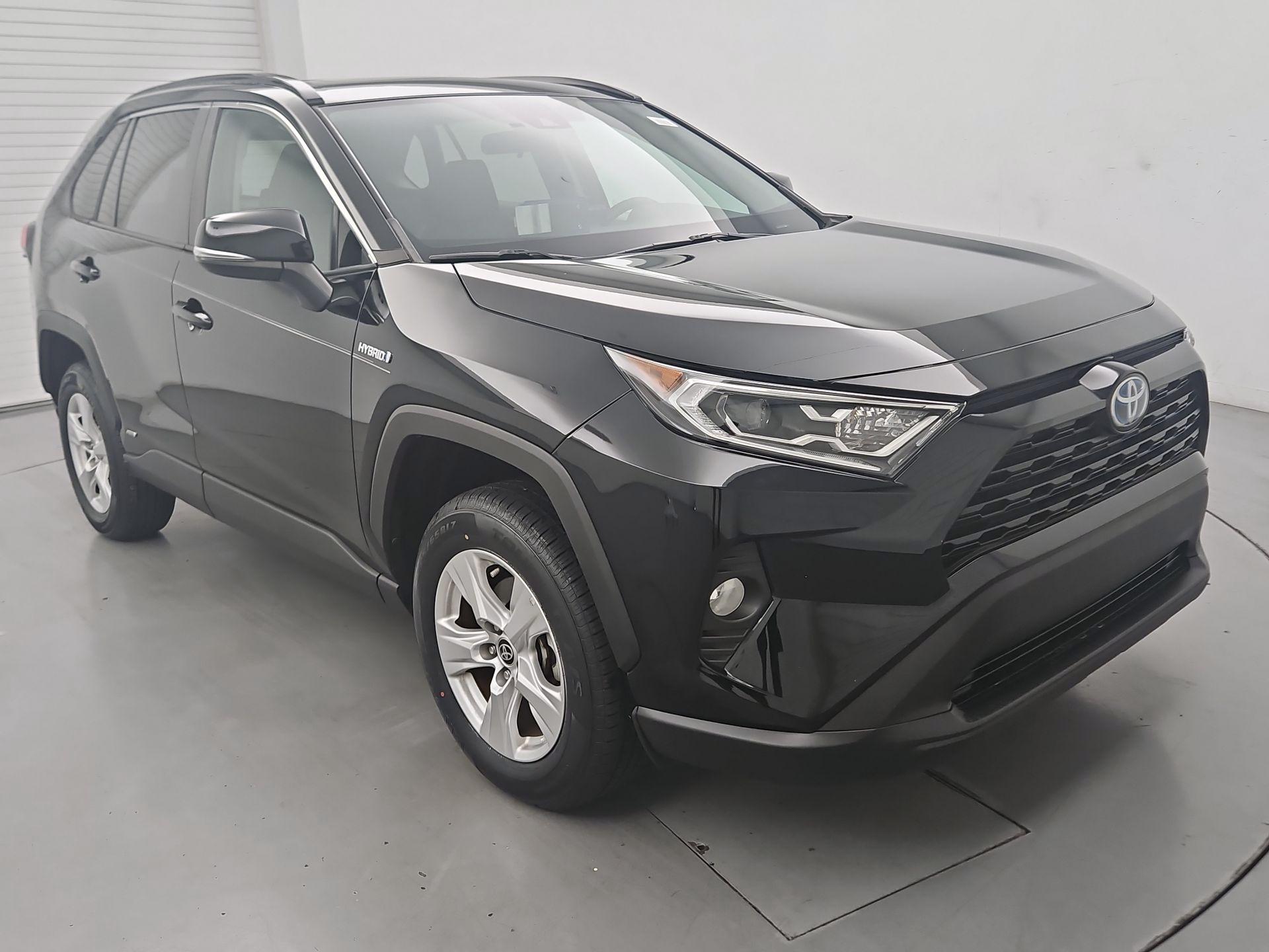 Thumbnail: 2021 Toyota RAV4 - 1