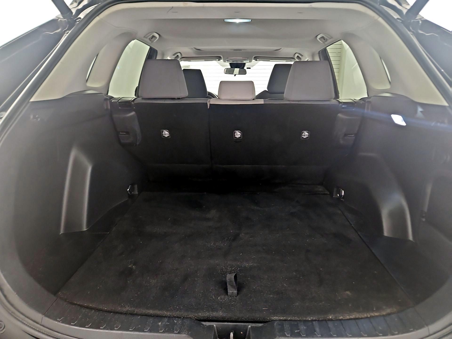 Thumbnail: 2021 Toyota RAV4 - 18