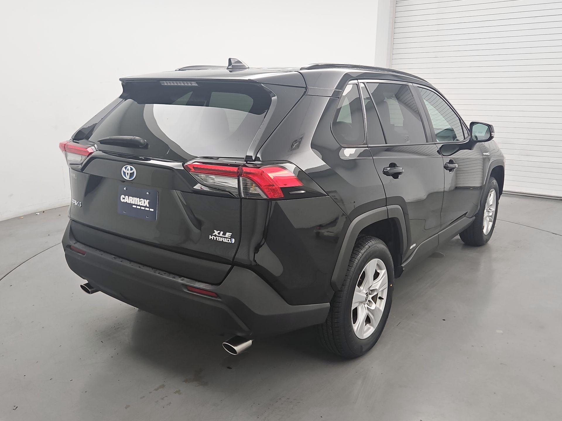 Thumbnail: 2021 Toyota RAV4 - 5