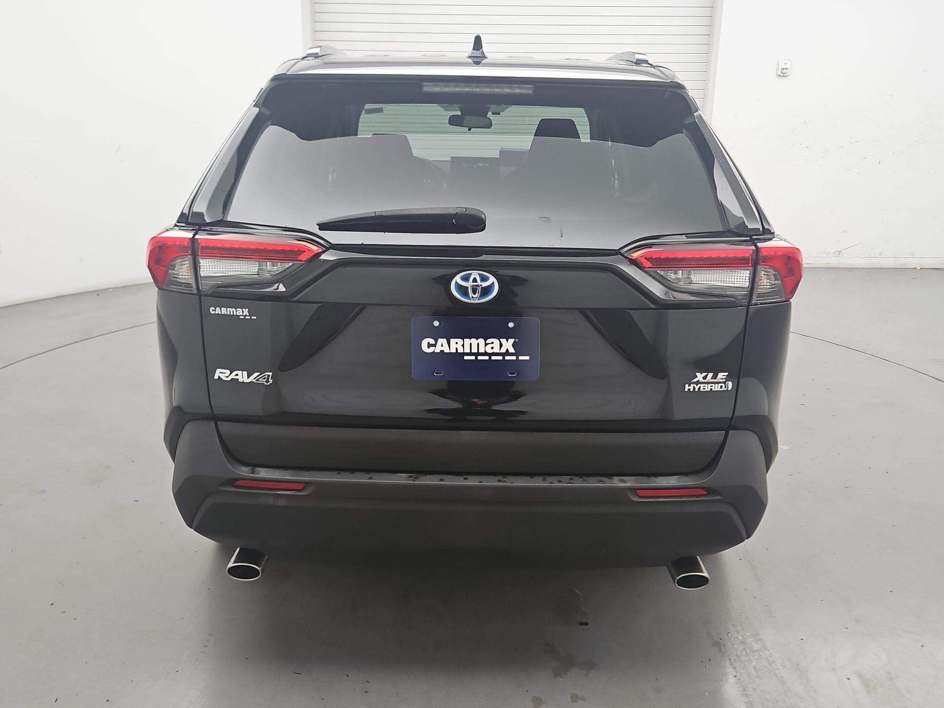 Thumbnail: 2021 Toyota RAV4 - 6
