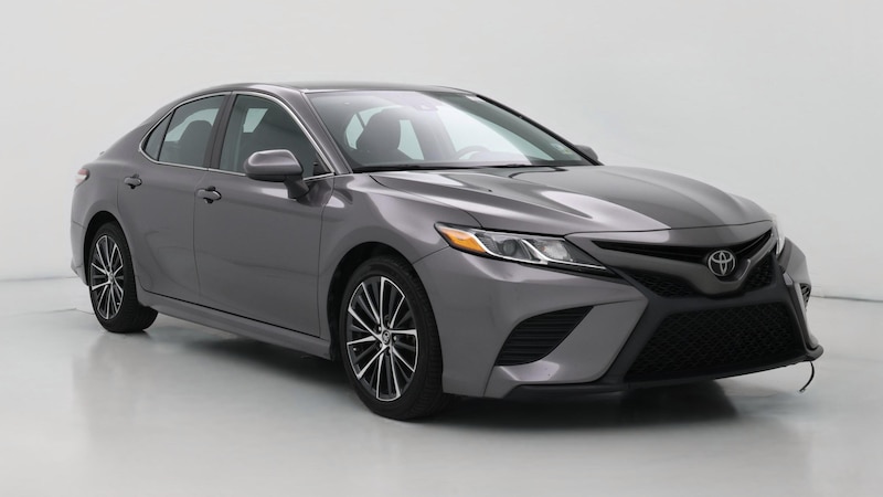 2020 Toyota Camry SE Hero Image