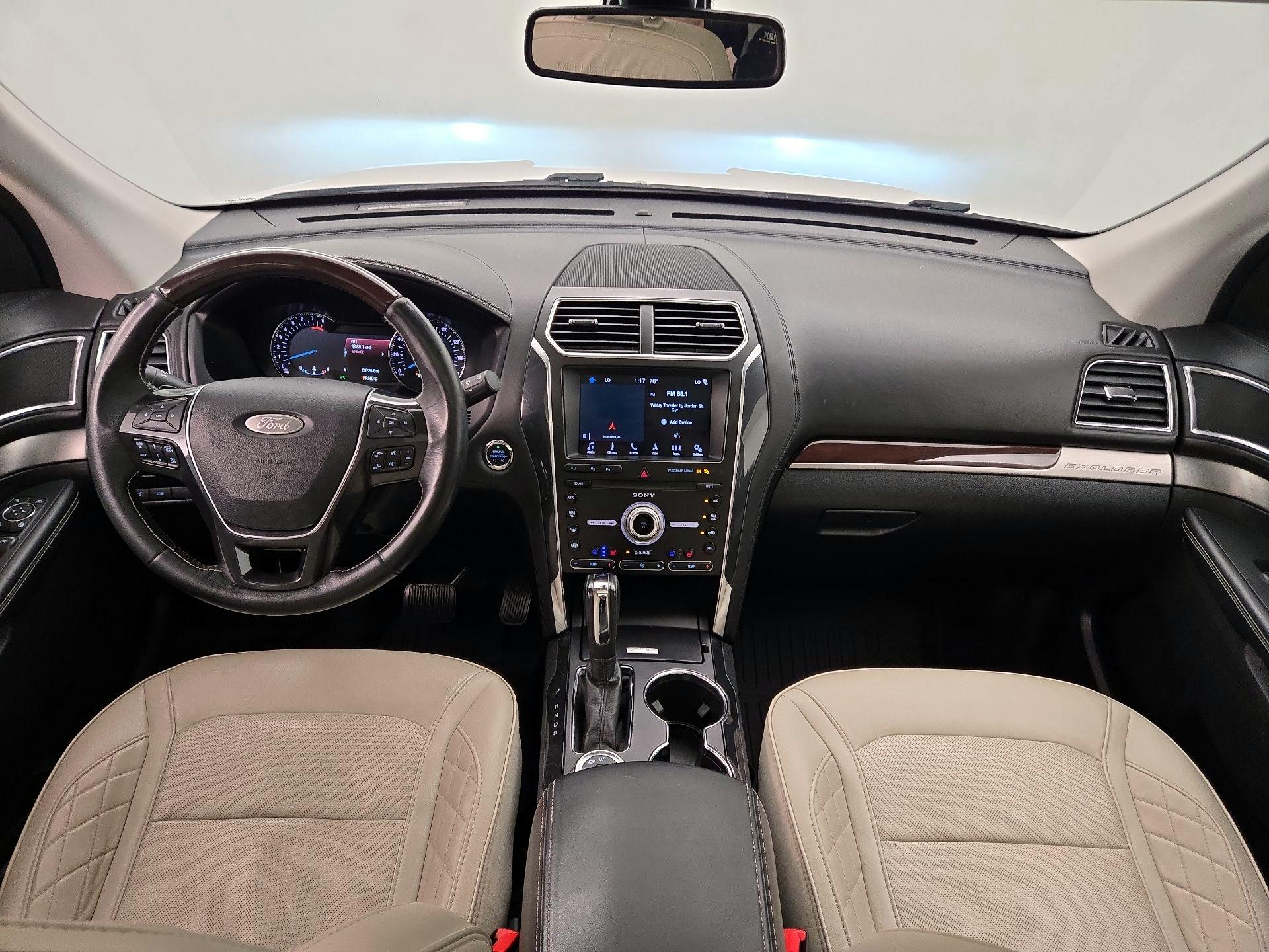 Thumbnail: 2019 Ford Explorer - 9