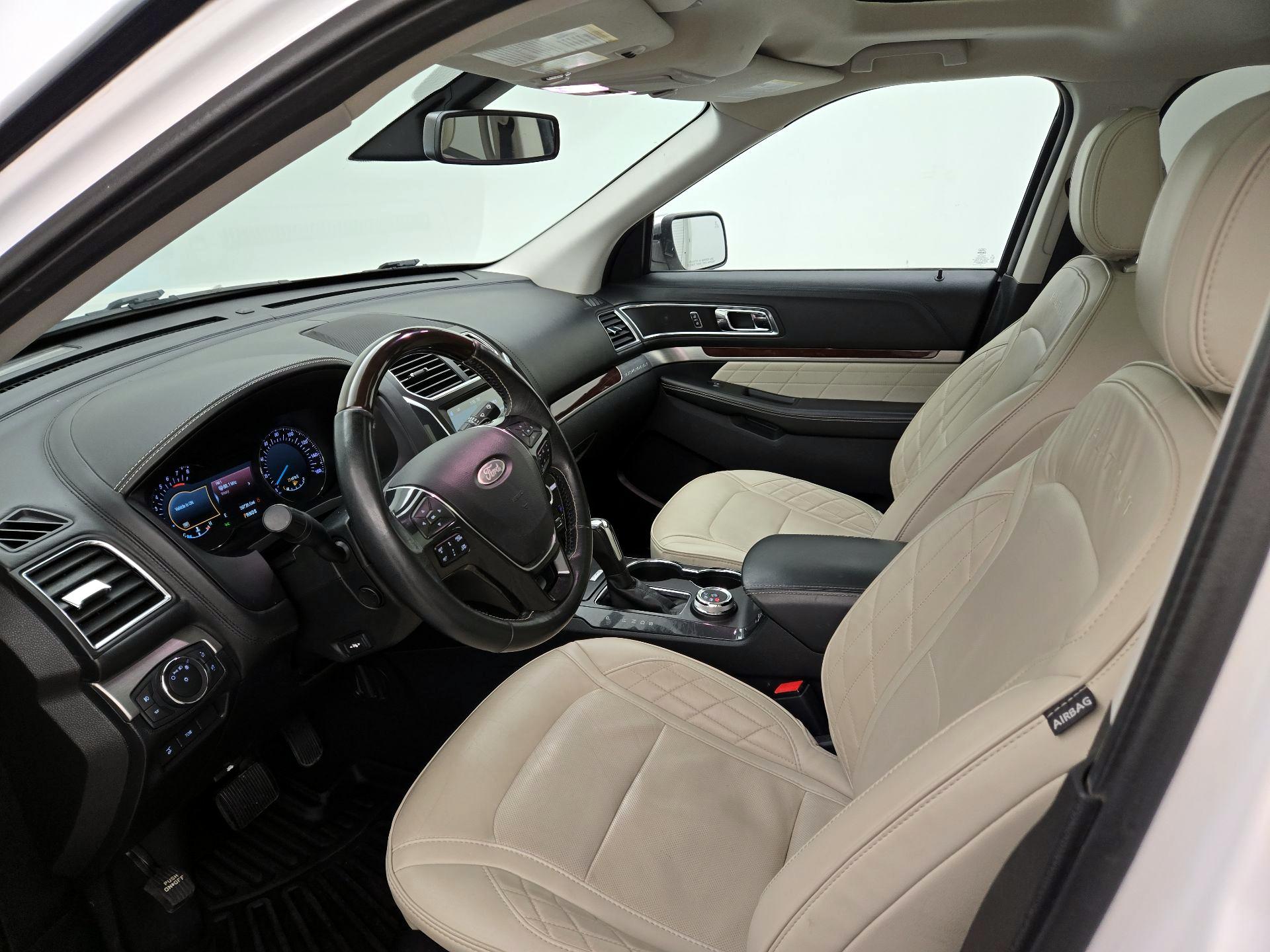 Thumbnail: 2019 Ford Explorer - 11