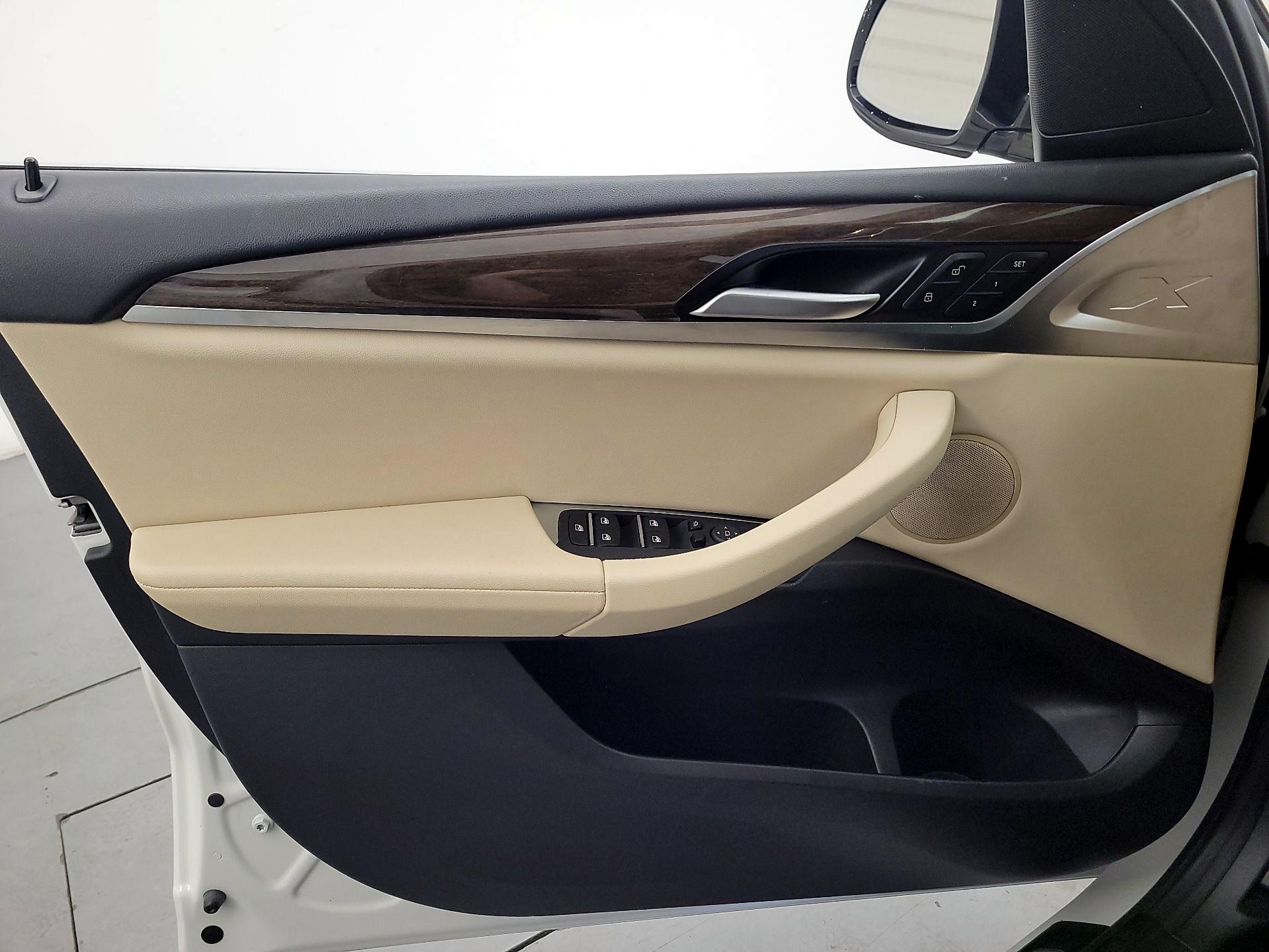 Thumbnail: 2019 BMW X3 - 12