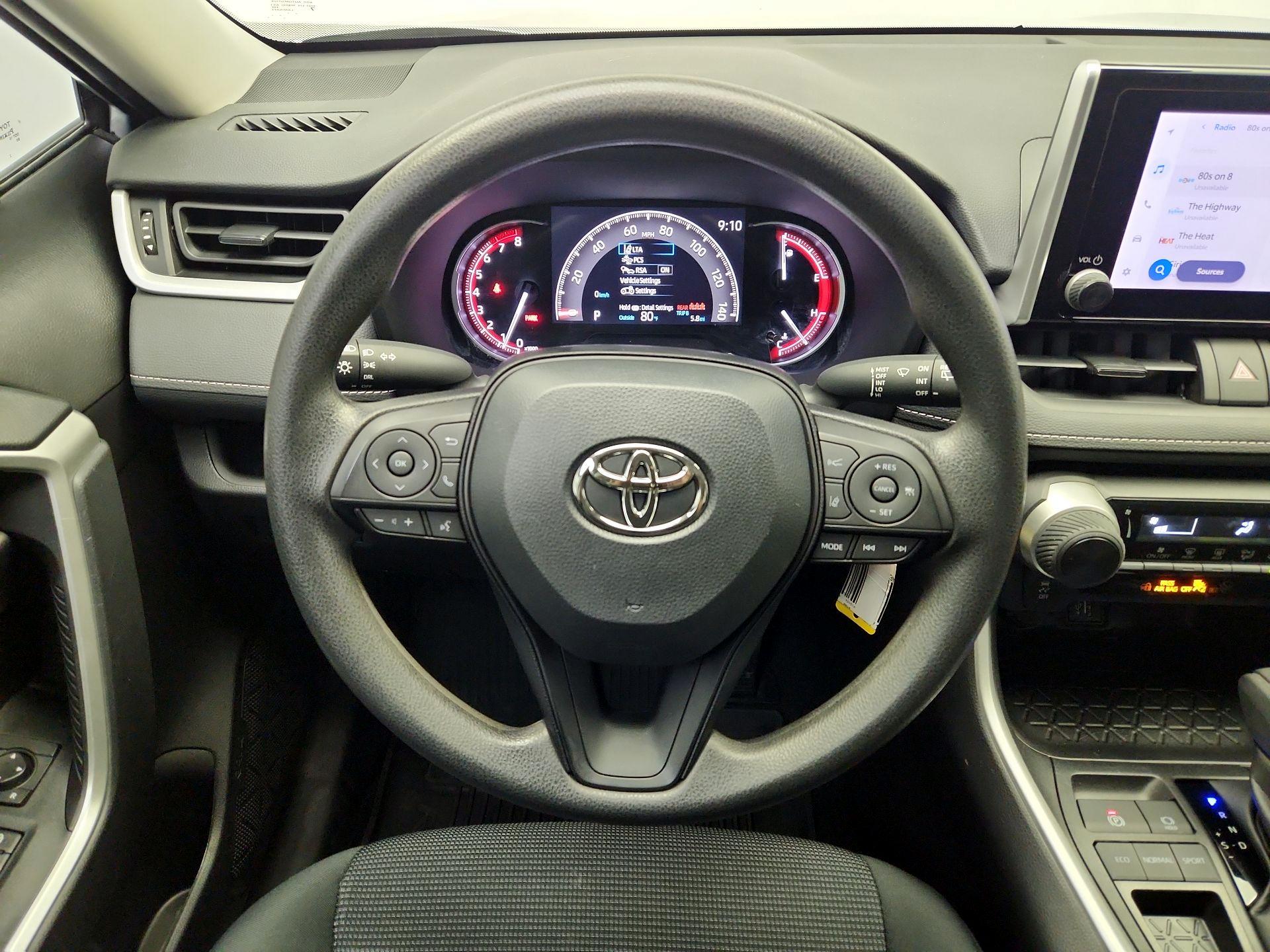 Thumbnail: 2024 Toyota RAV4 - 10