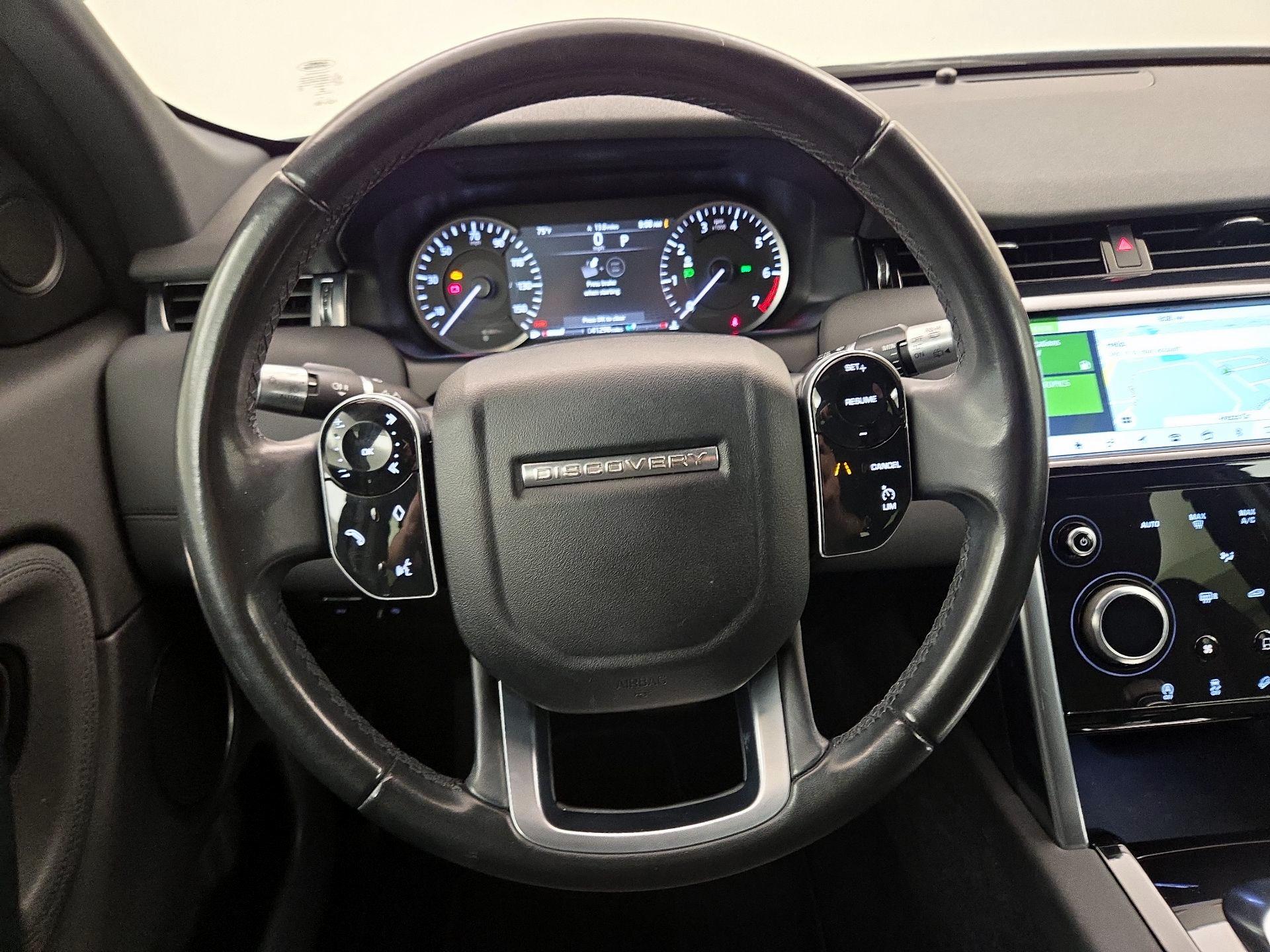 Thumbnail: 2020 Land Rover Discovery Sport - 10