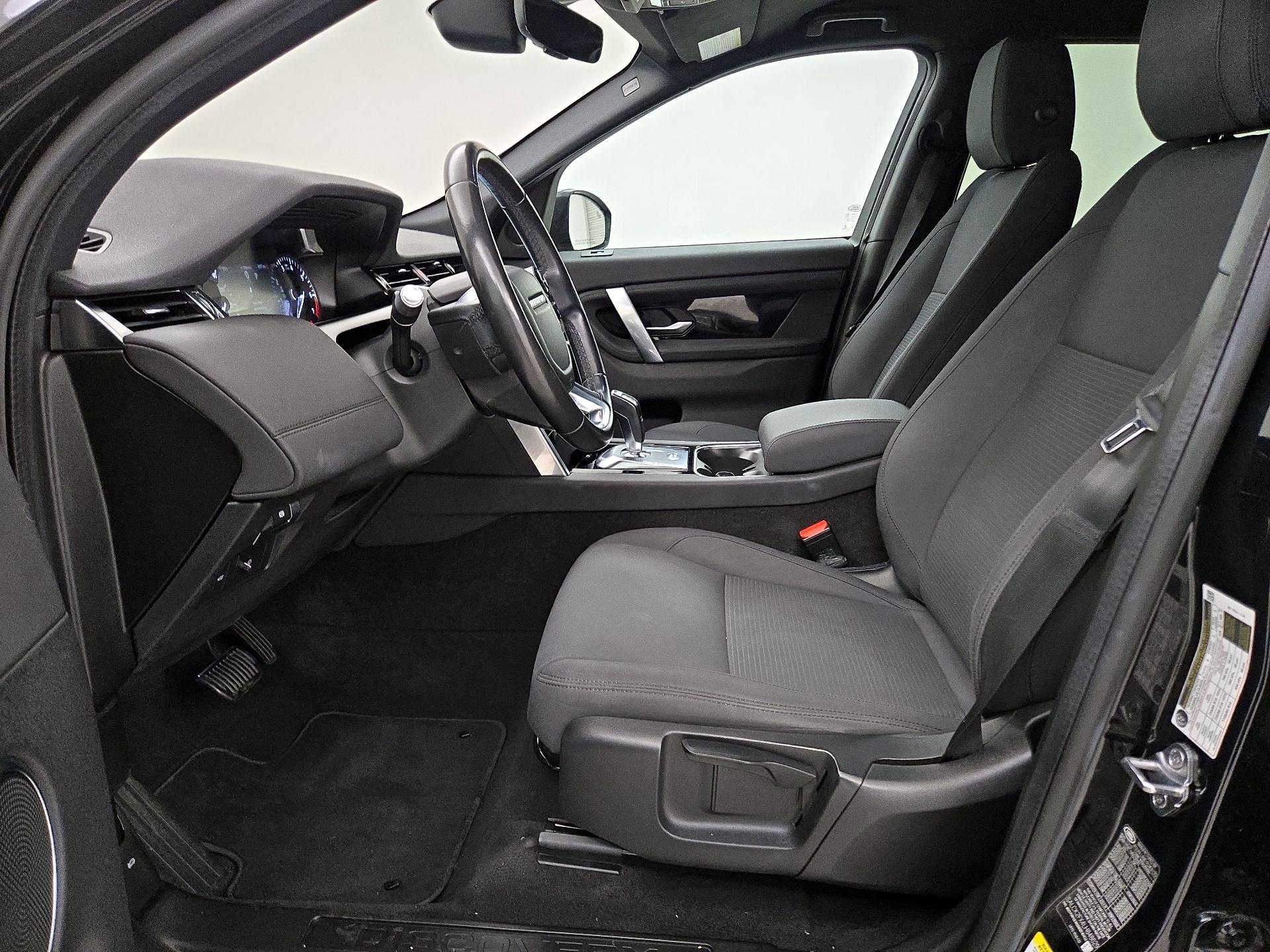 Thumbnail: 2020 Land Rover Discovery Sport - 11