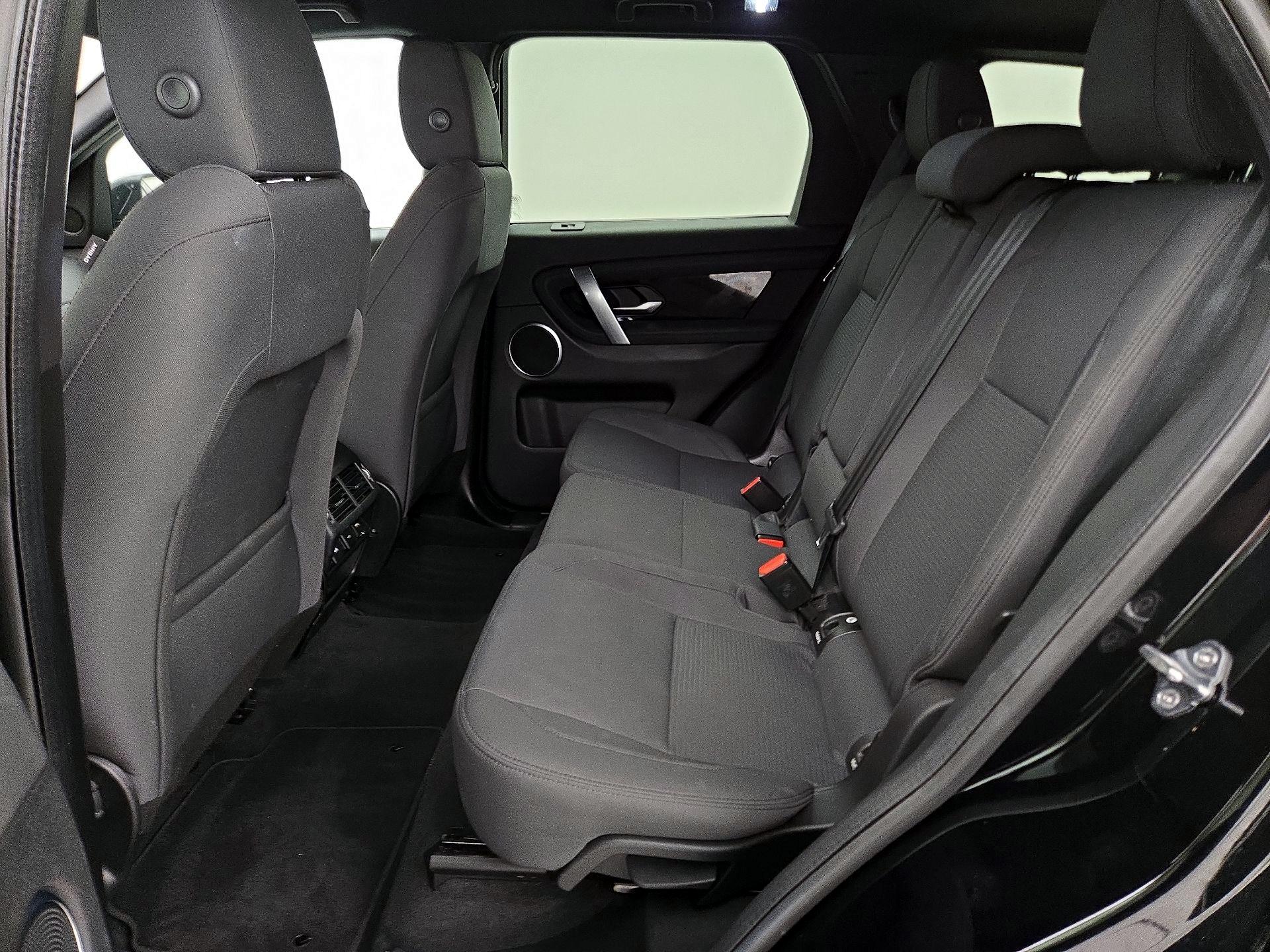 Thumbnail: 2020 Land Rover Discovery Sport - 19