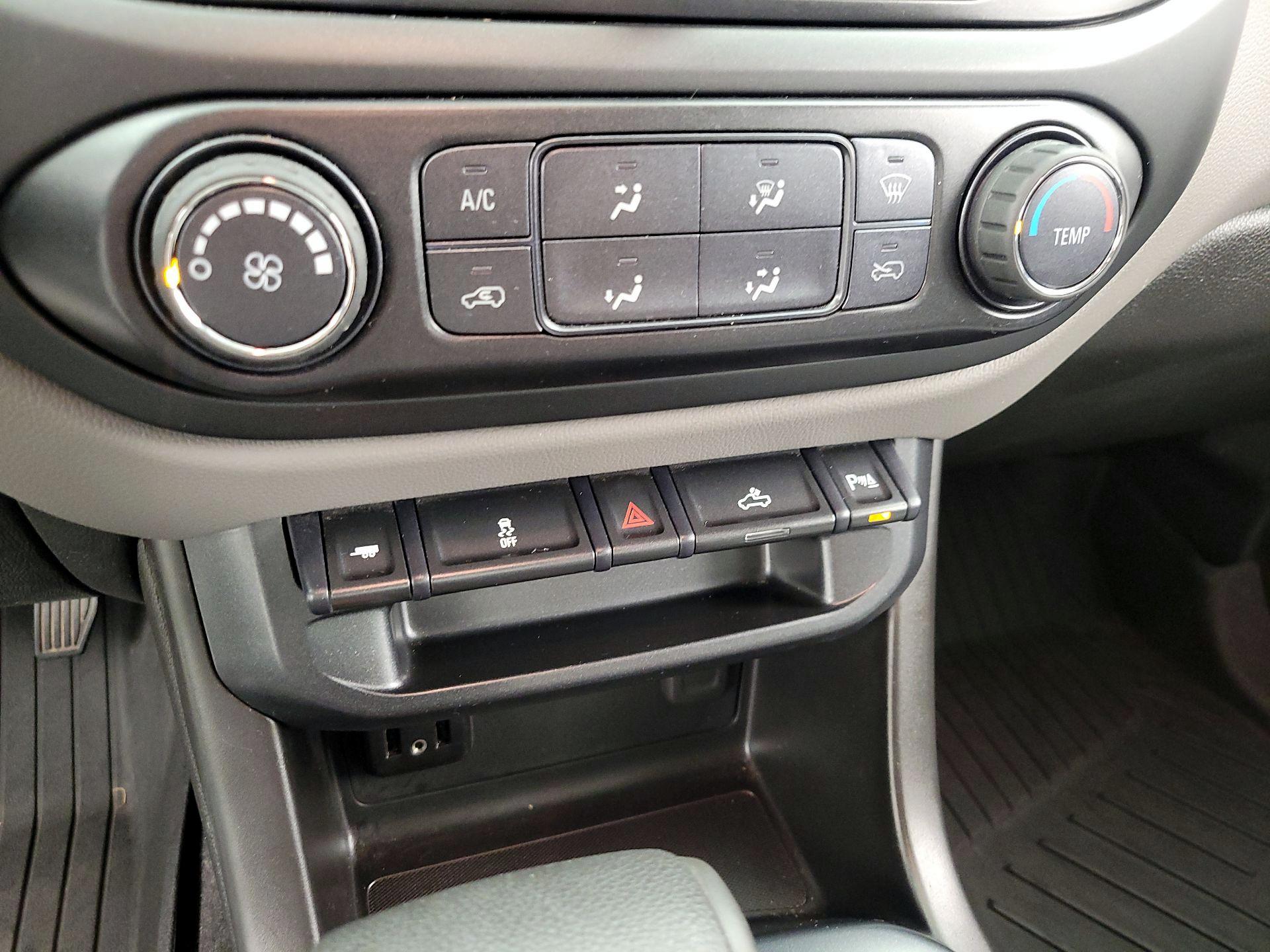 Thumbnail: 2019 Chevrolet Colorado - 16