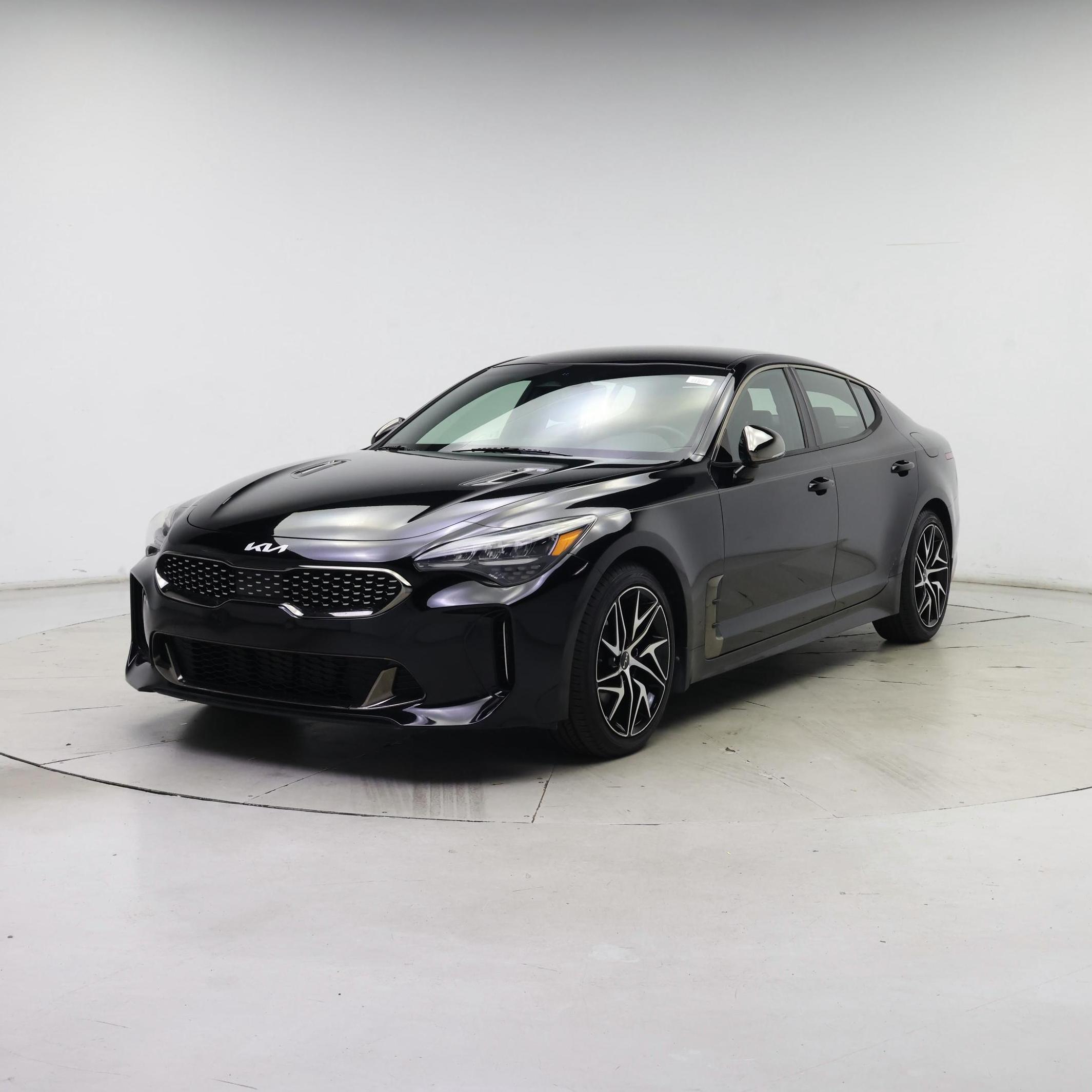 Thumbnail: 2022 Kia Stinger - 4