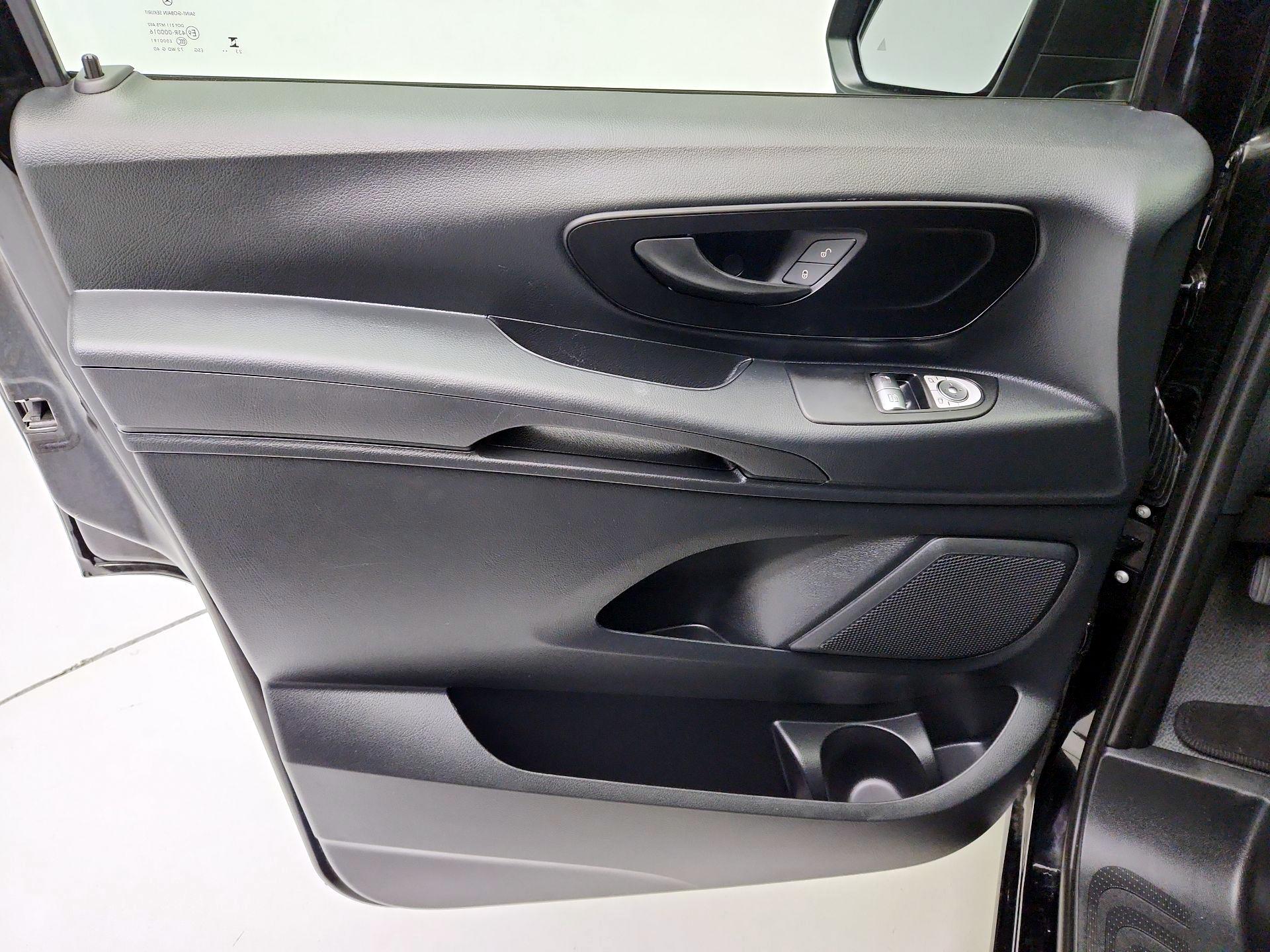 Thumbnail: 2023 Mercedes-Benz Metris - 12