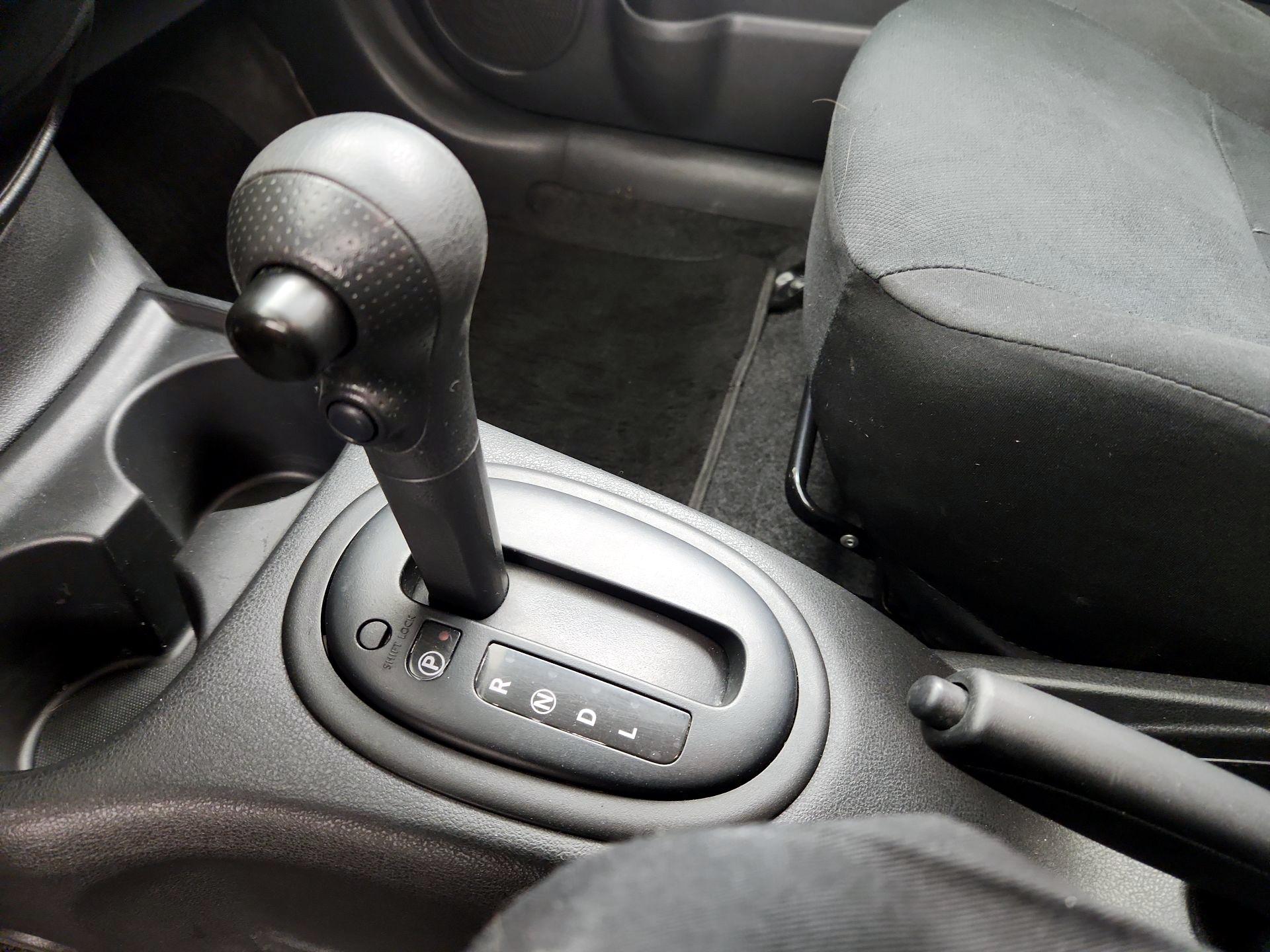 Thumbnail: 2014 Nissan Versa Note - 16