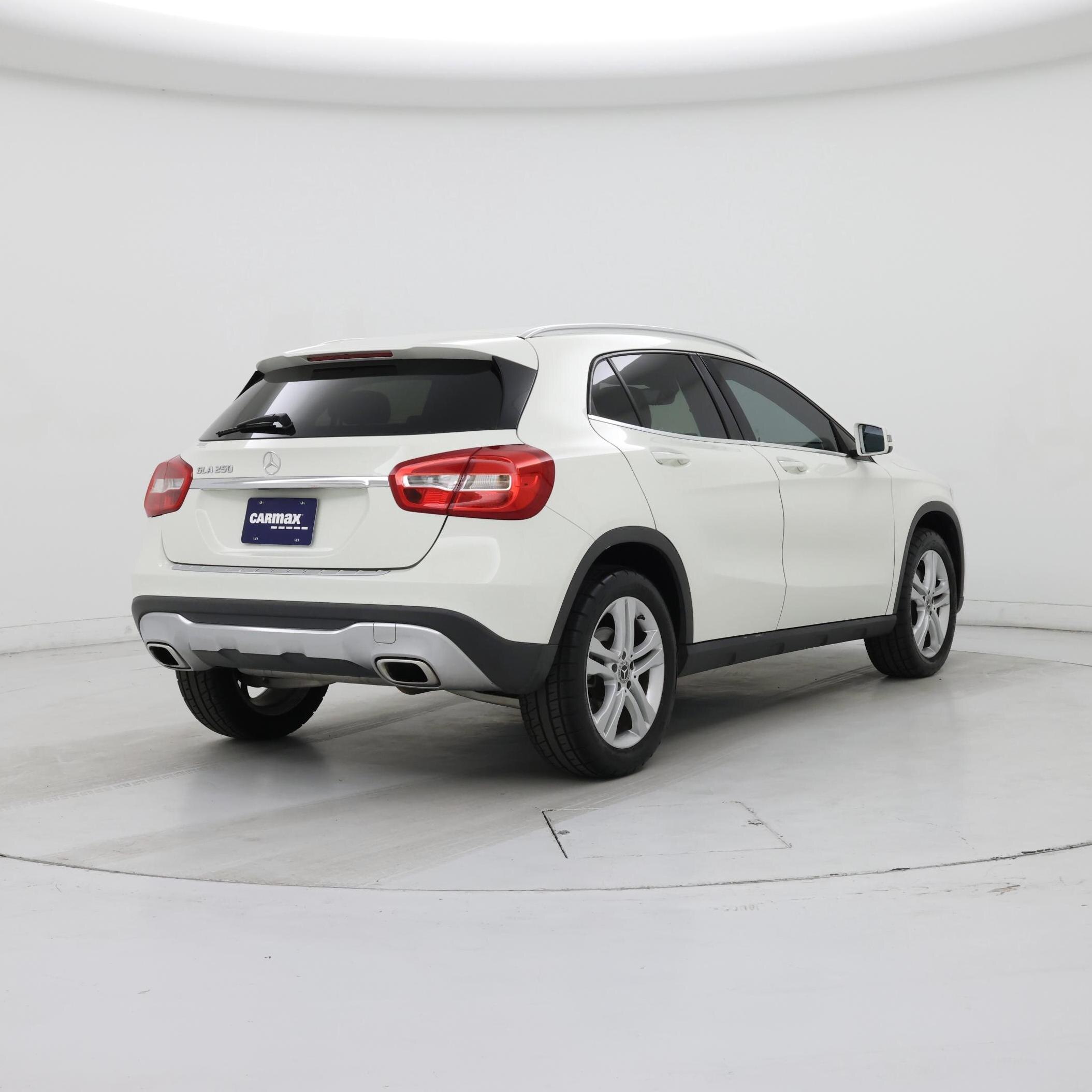 Thumbnail: 2018 Mercedes-Benz GLA - 8