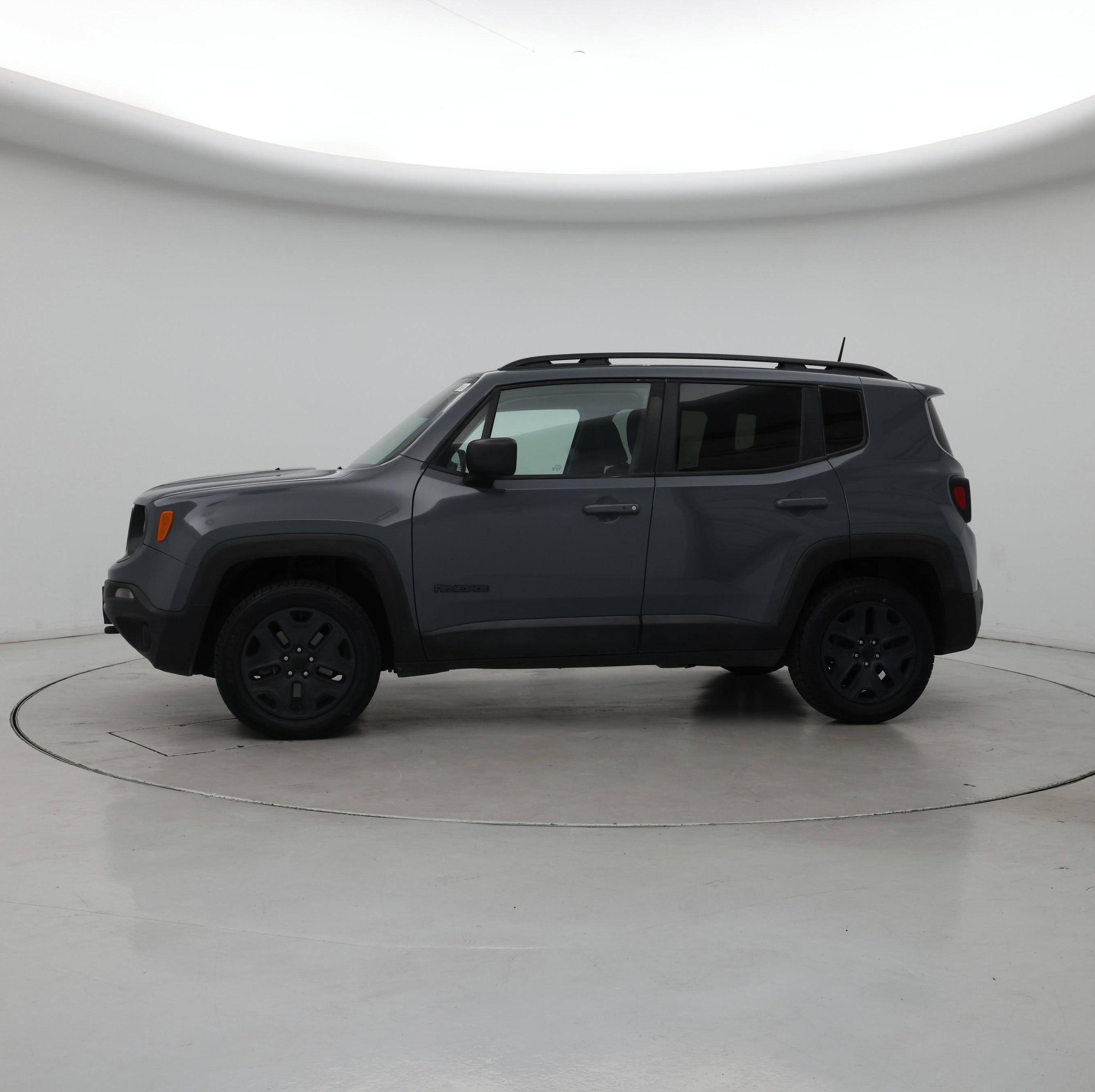 Thumbnail: 2018 Jeep Renegade - 3