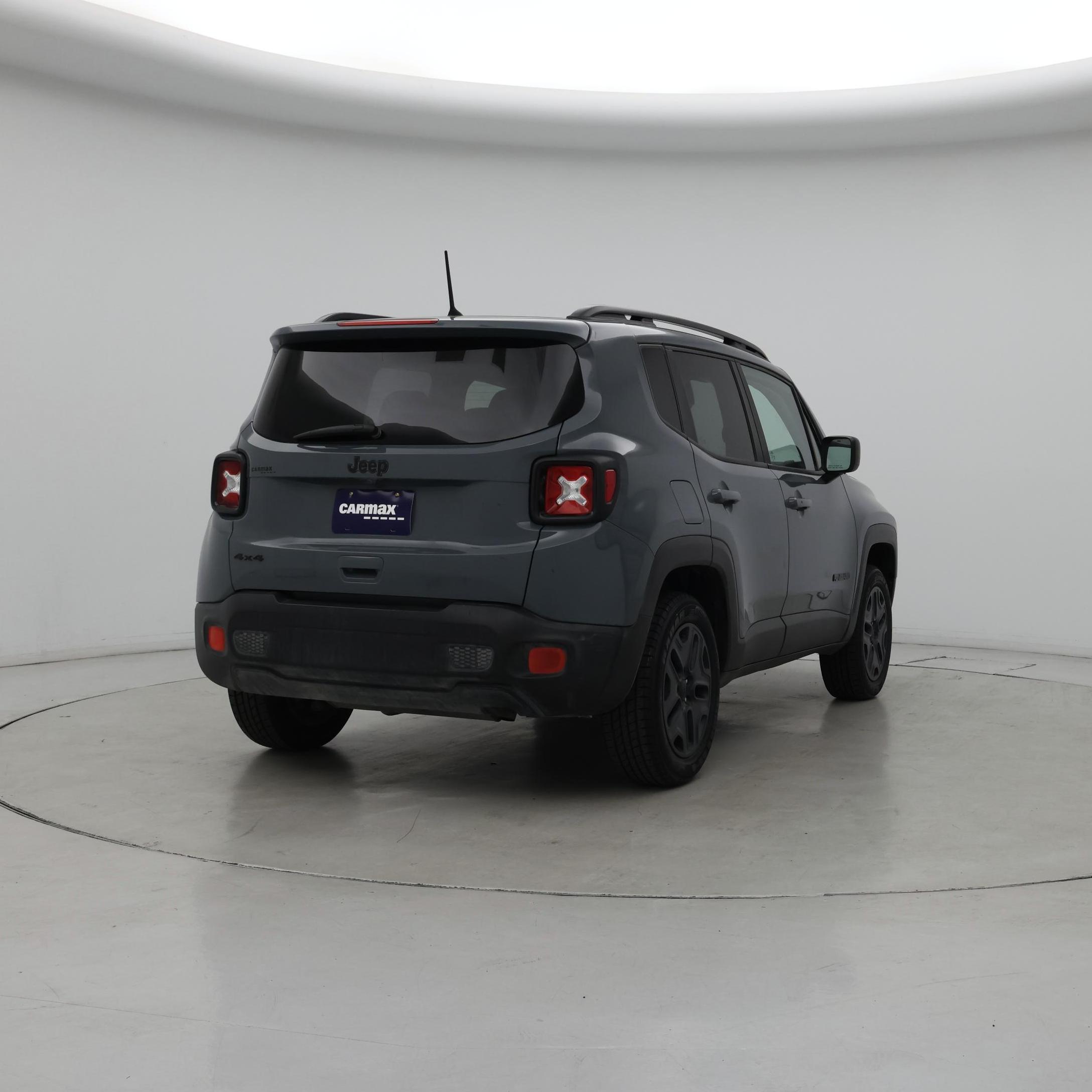 Thumbnail: 2018 Jeep Renegade - 8