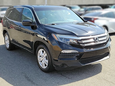 Black 2017 Honda Pilot LX