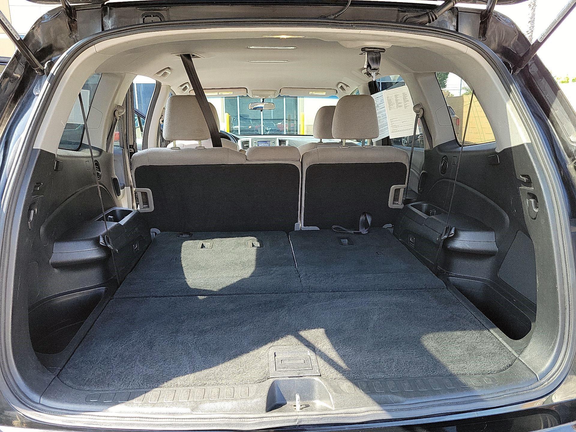 Thumbnail: 2017 Honda Pilot - 20