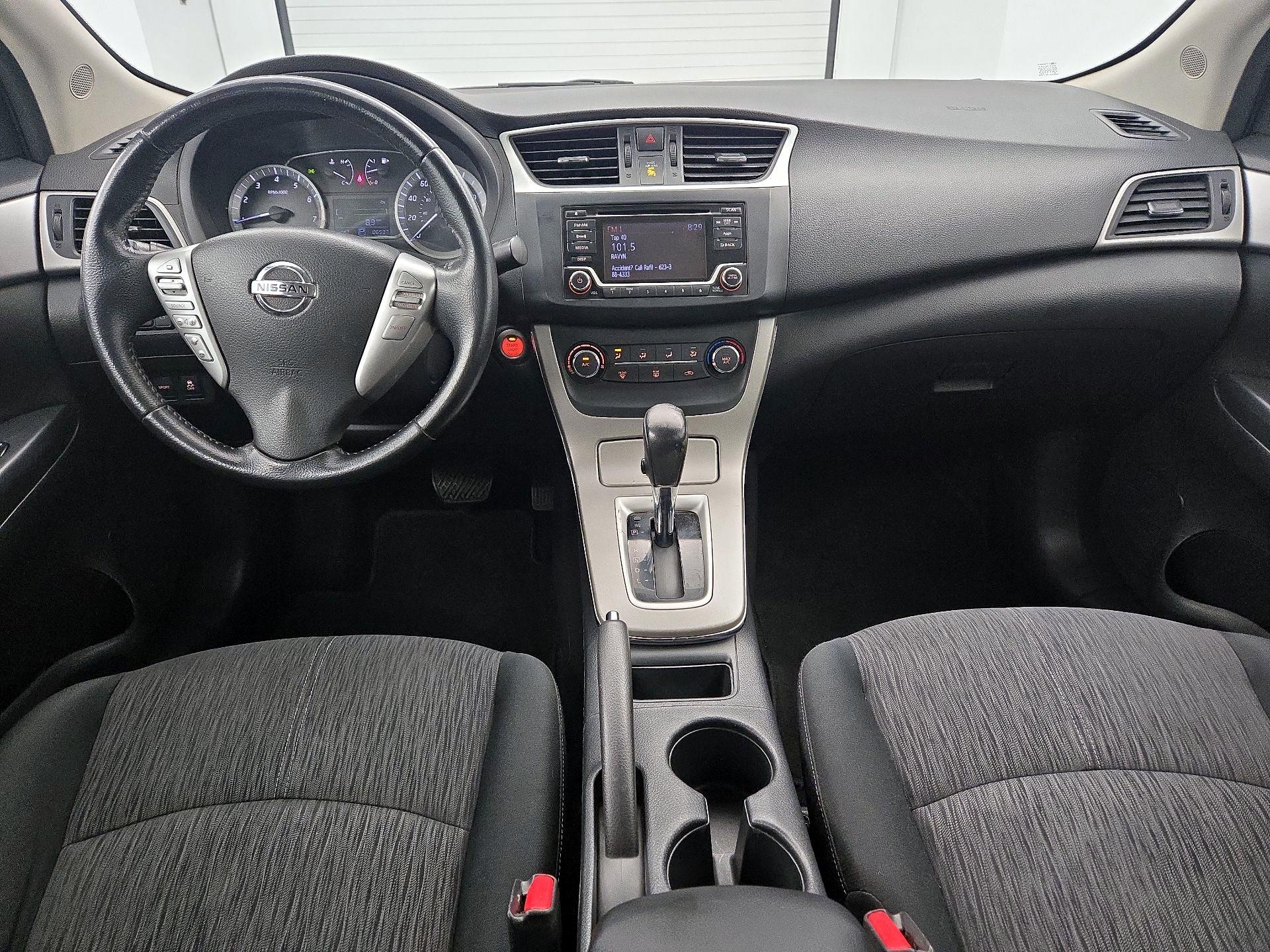 Thumbnail: 2015 Nissan Sentra - 9