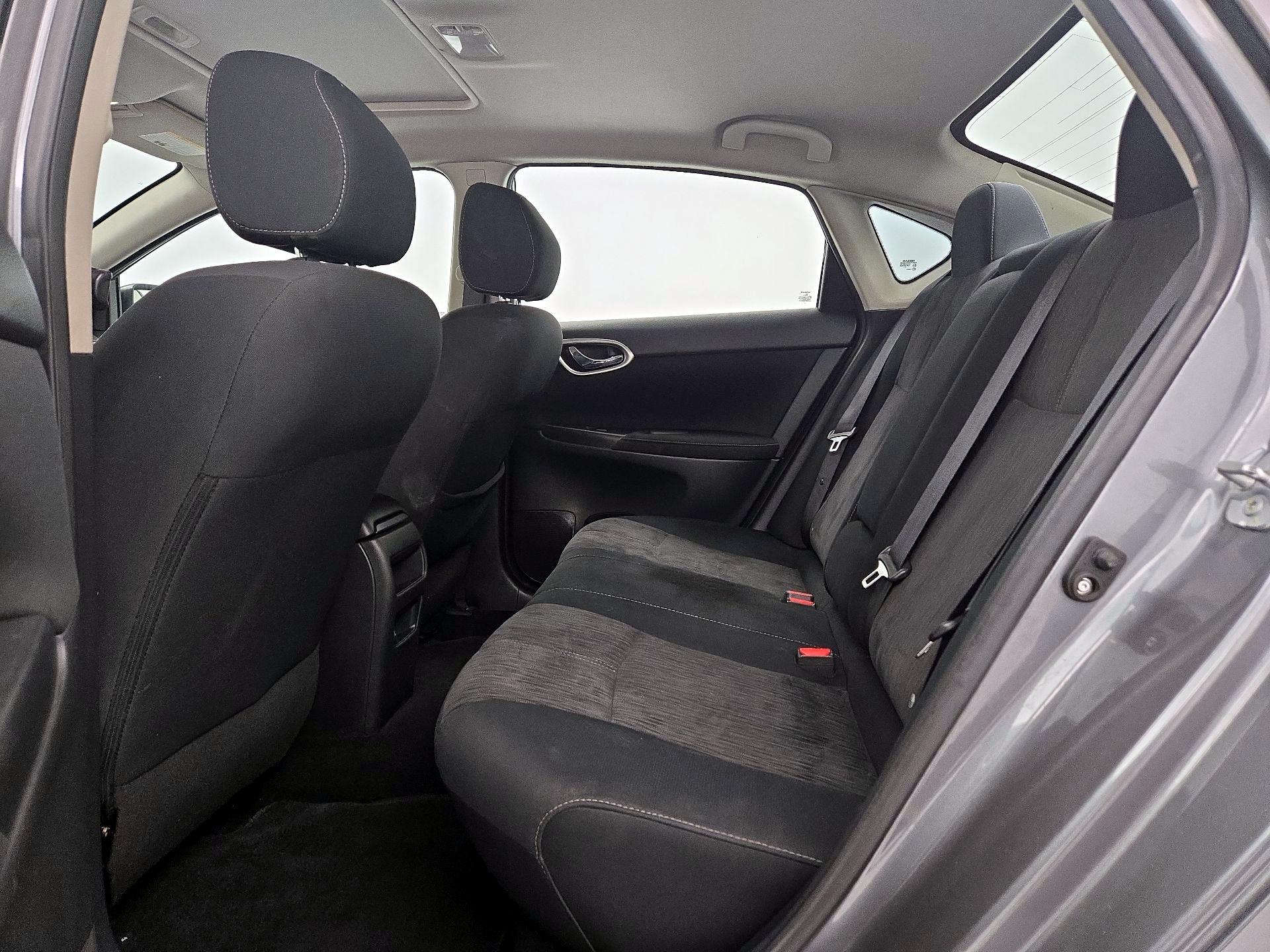 Thumbnail: 2015 Nissan Sentra - 20