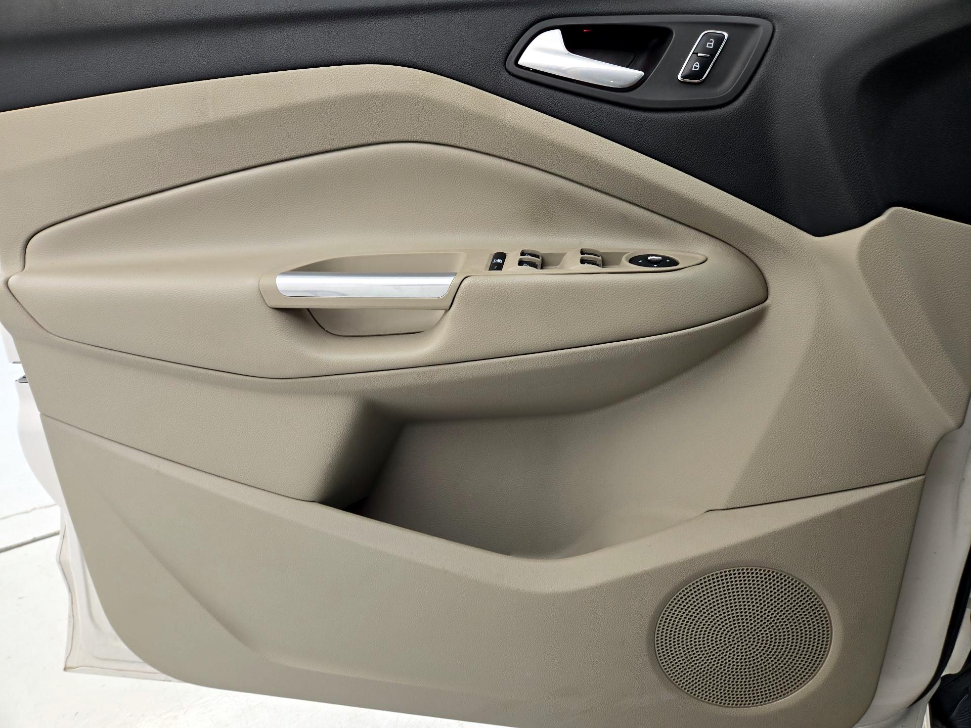 Thumbnail: 2013 Ford C-Max - 12