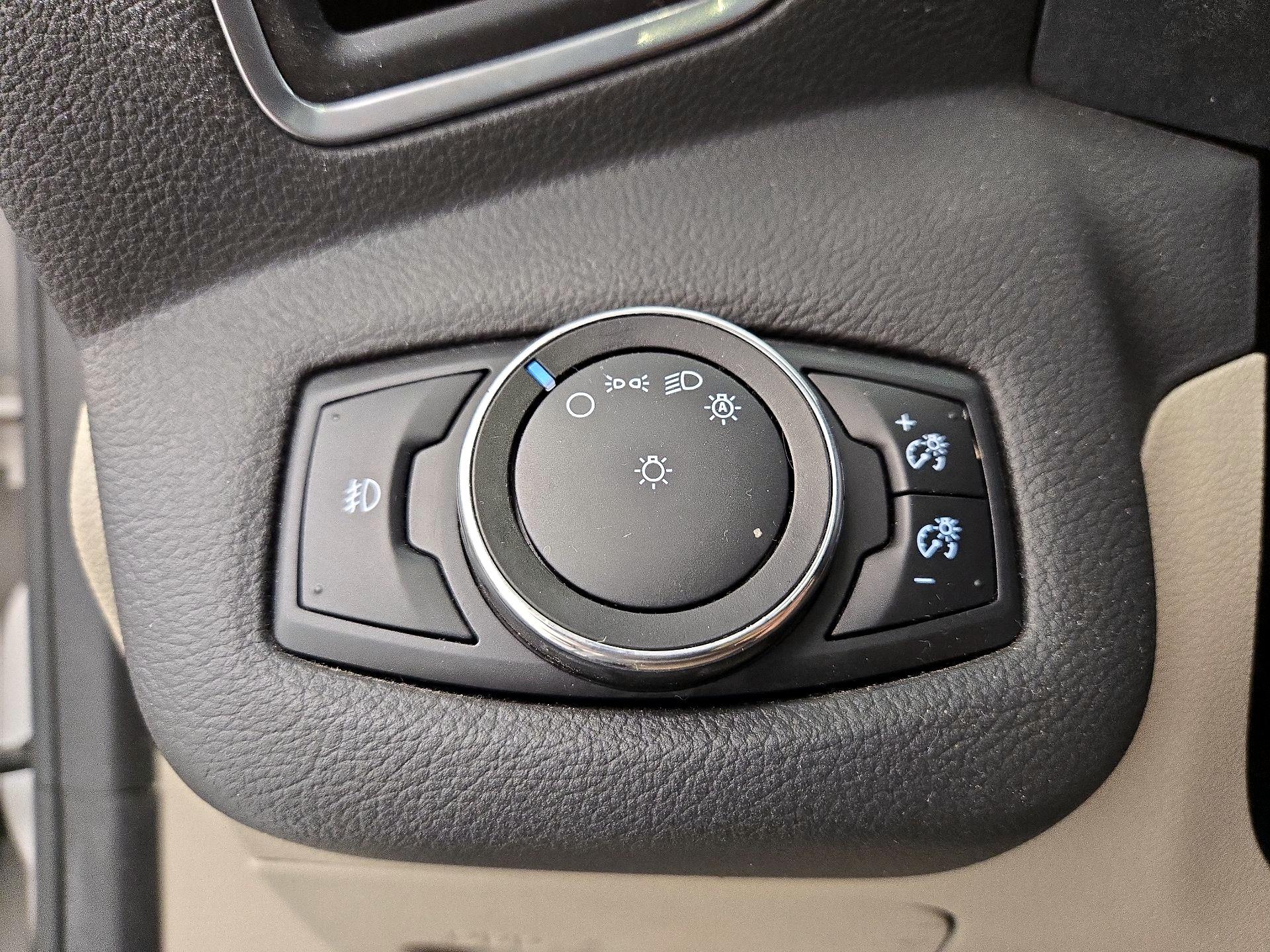 Thumbnail: 2013 Ford C-Max - 13