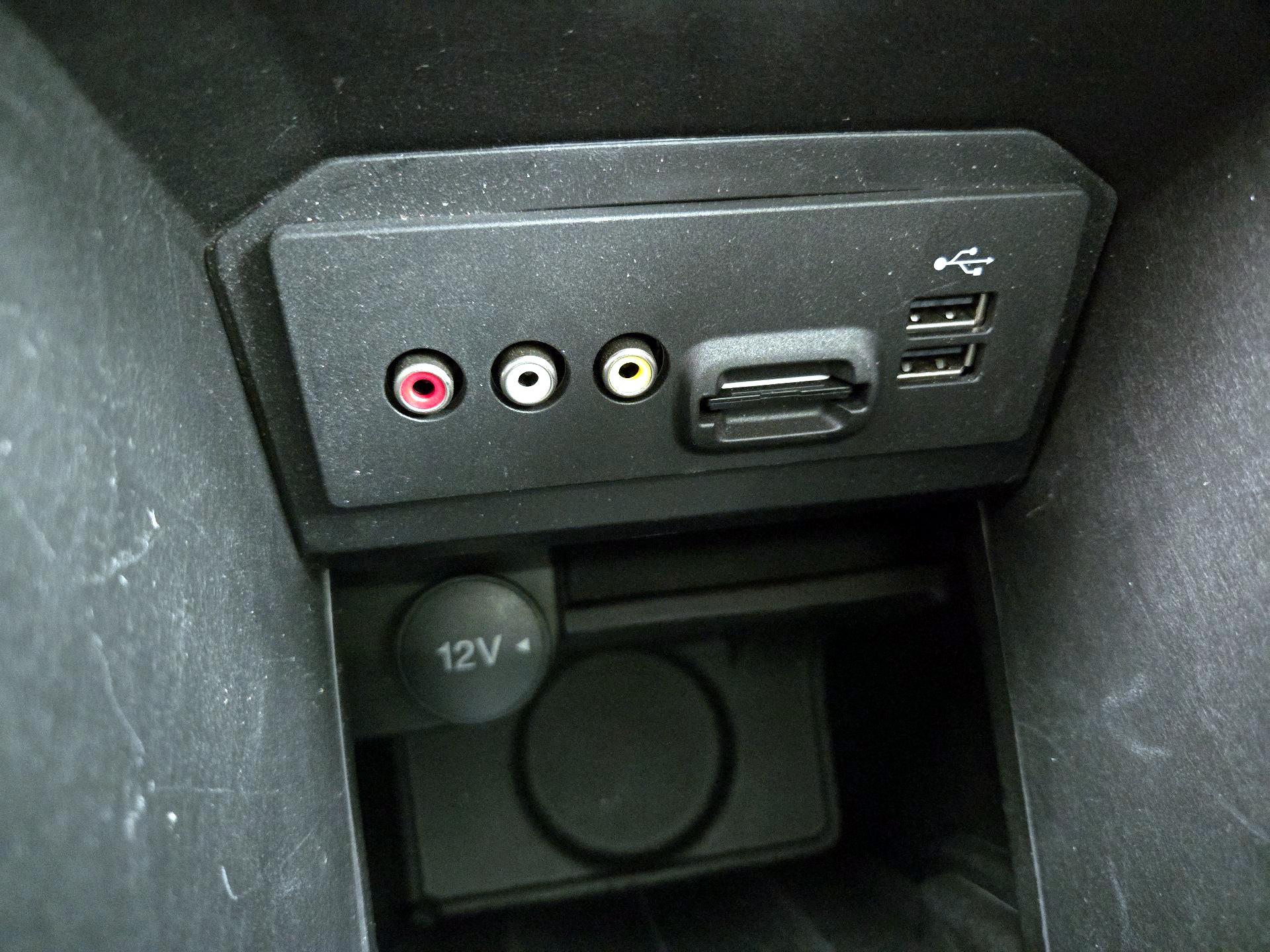 Thumbnail: 2013 Ford C-Max - 18