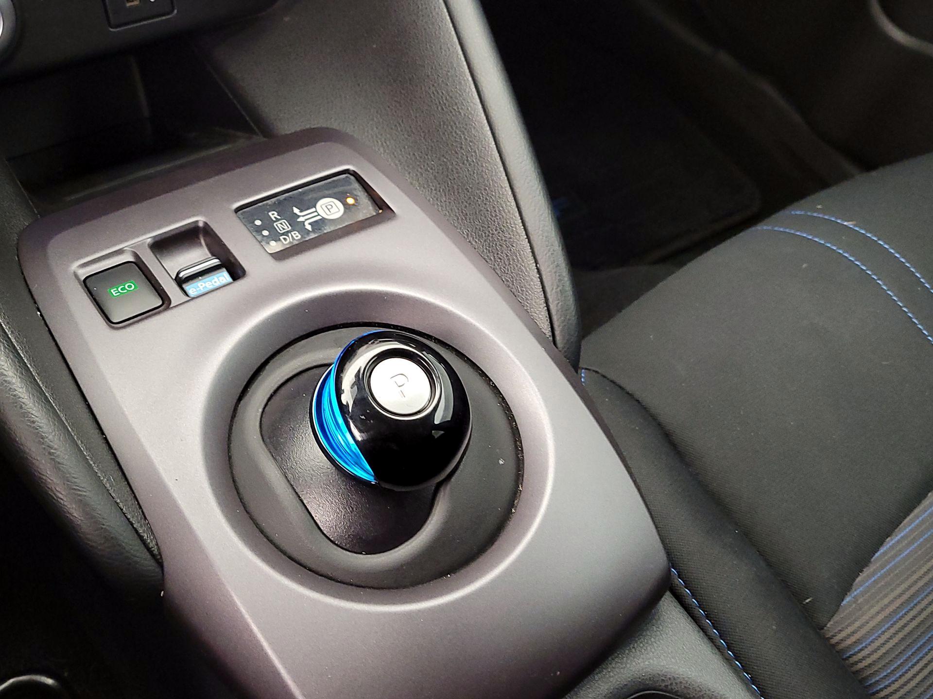 Thumbnail: 2023 Nissan Leaf - 17