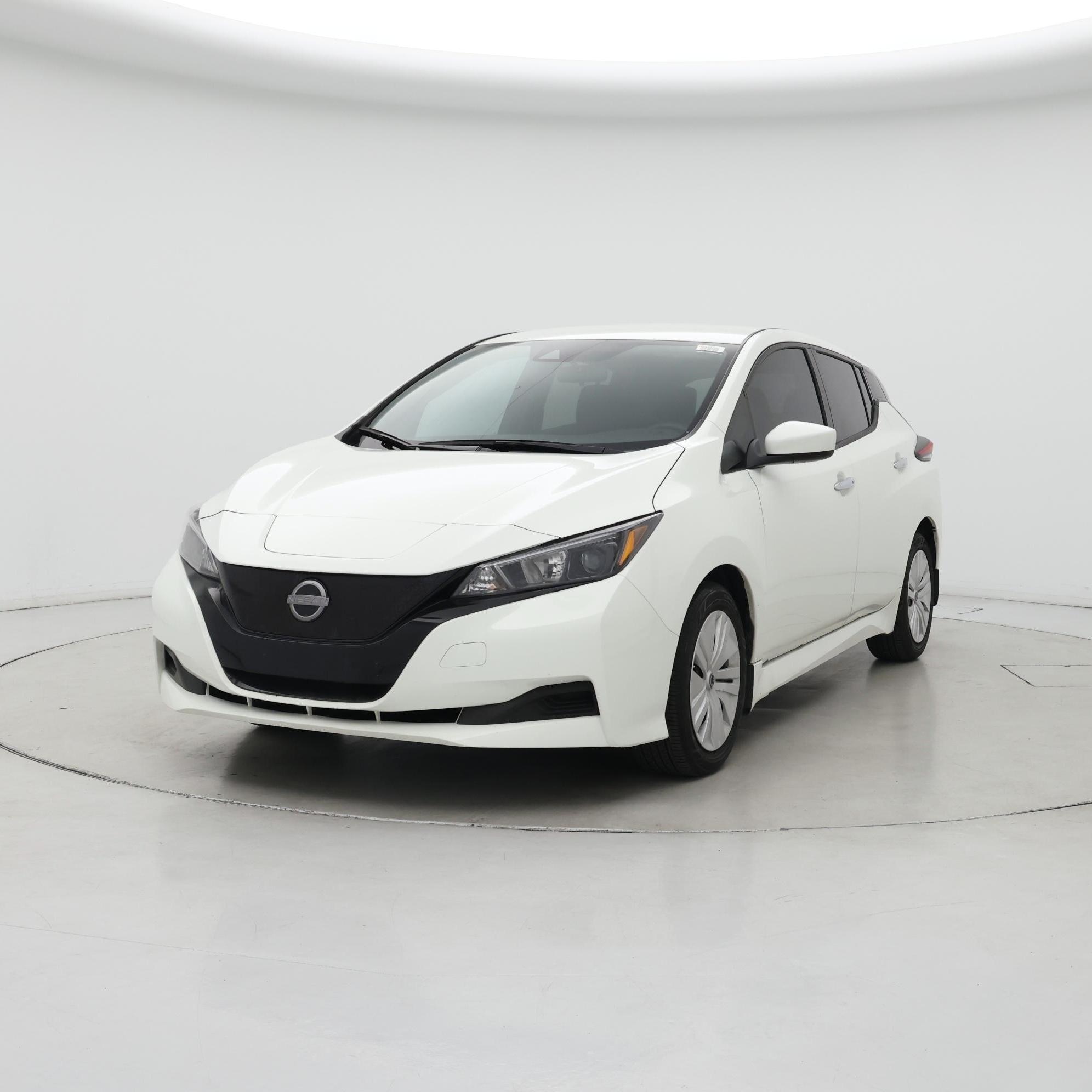 Thumbnail: 2023 Nissan Leaf - 4