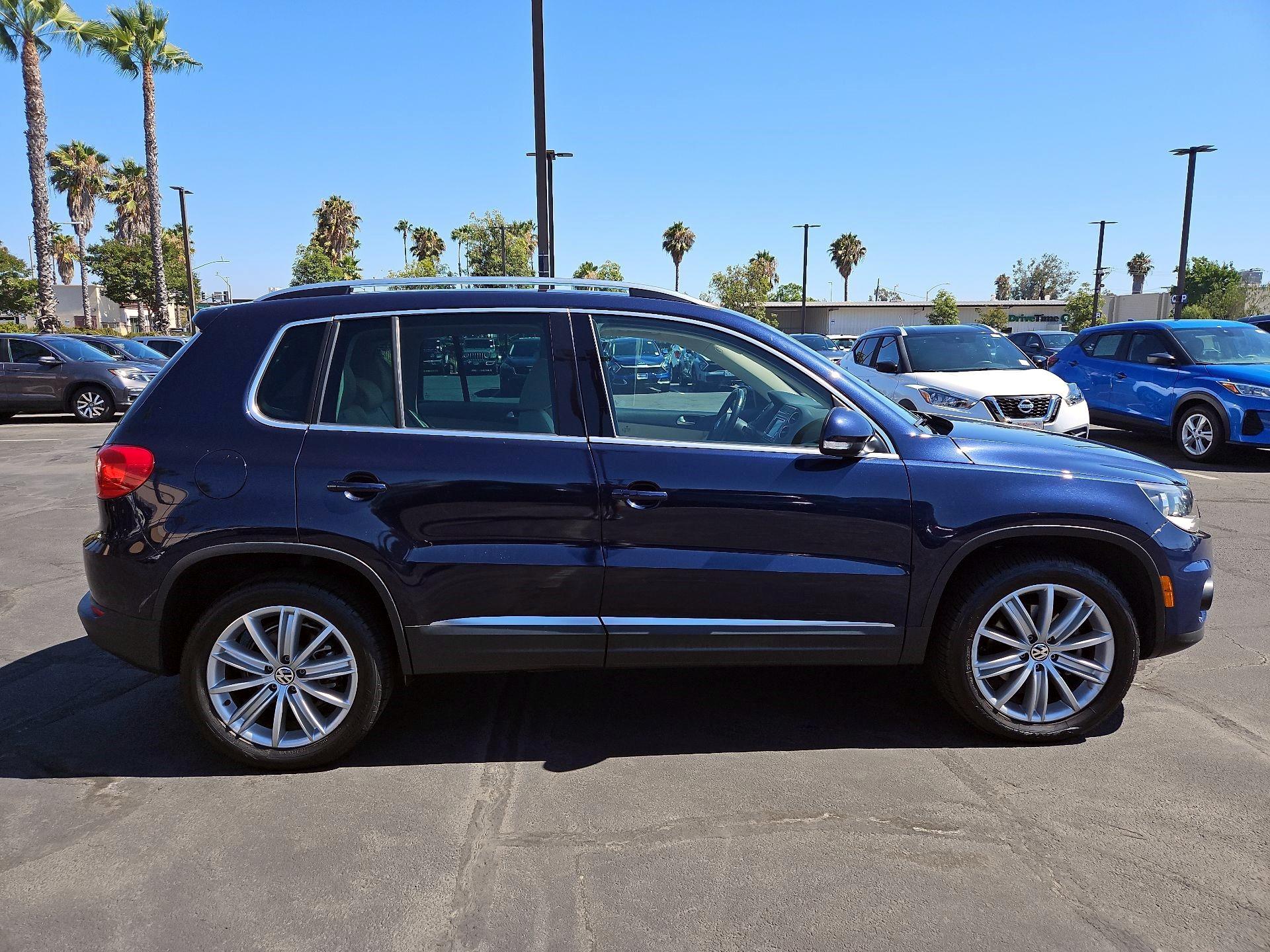 Thumbnail: 2015 Volkswagen Tiguan - 4