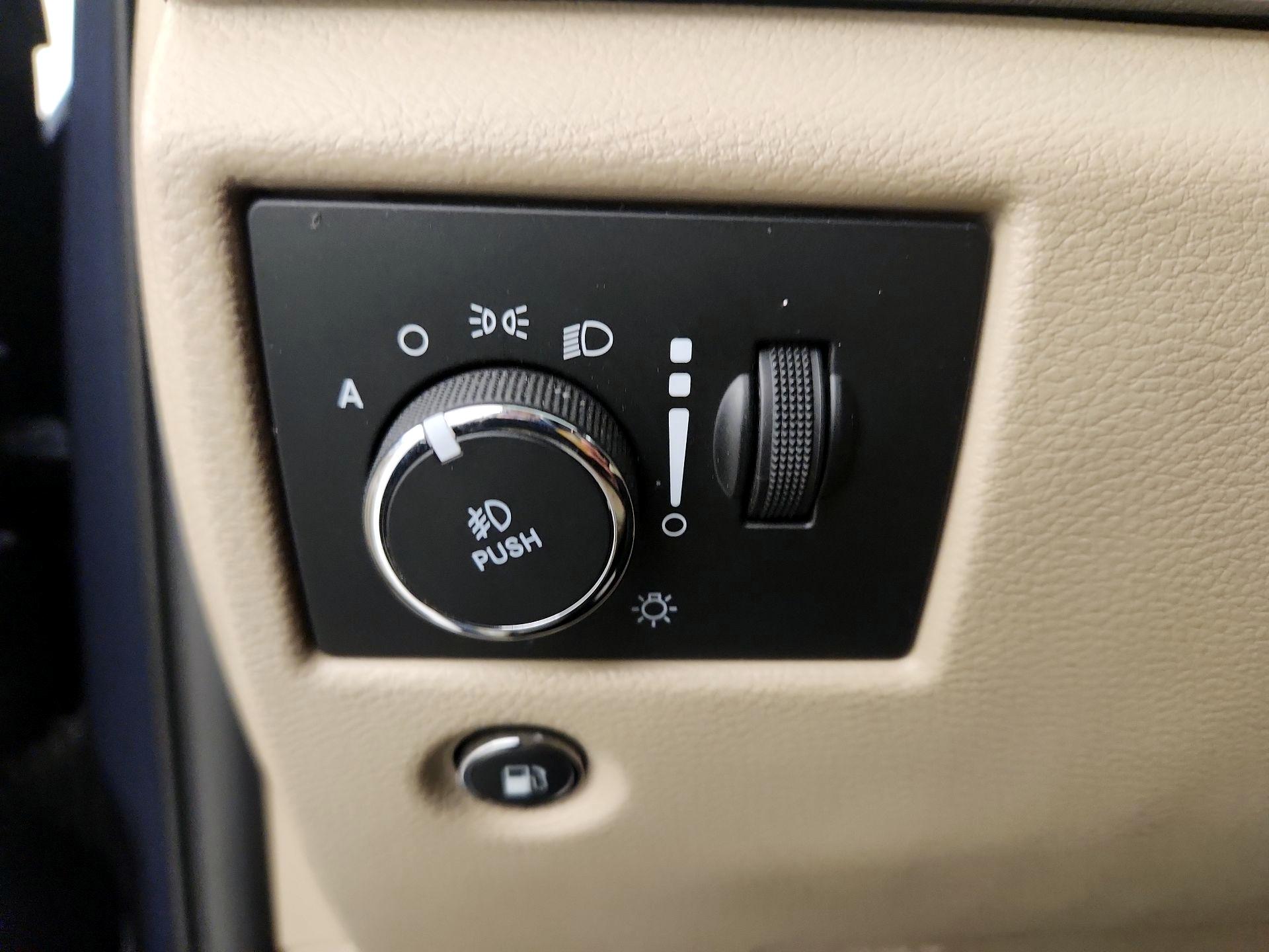 Thumbnail: 2021 Jeep Grand Cherokee - 13