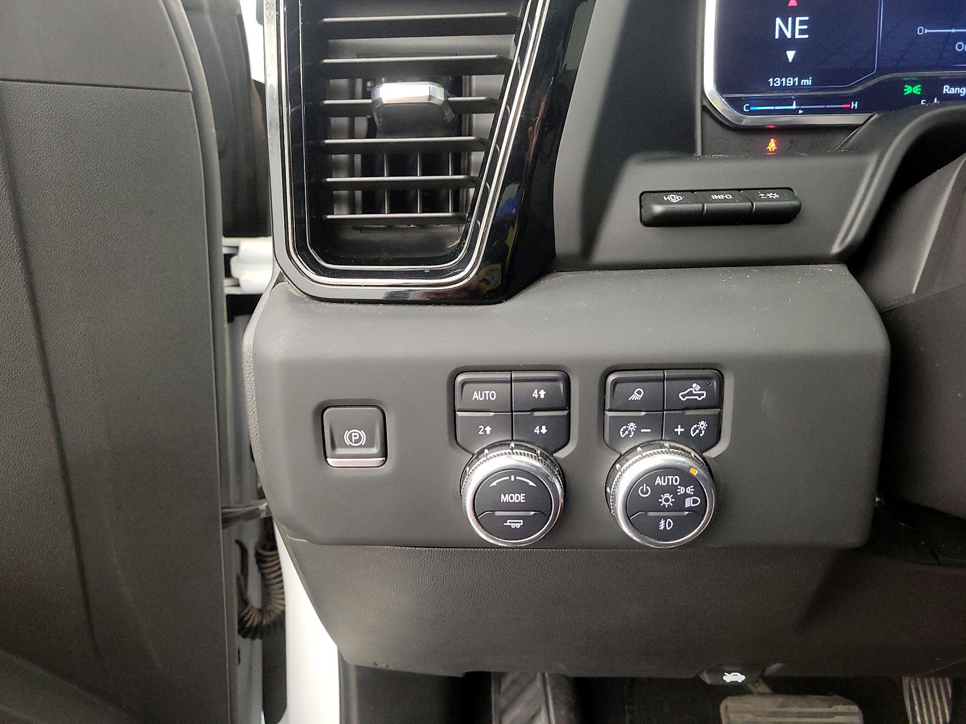 Thumbnail: 2024 GMC Sierra 1500 - 13