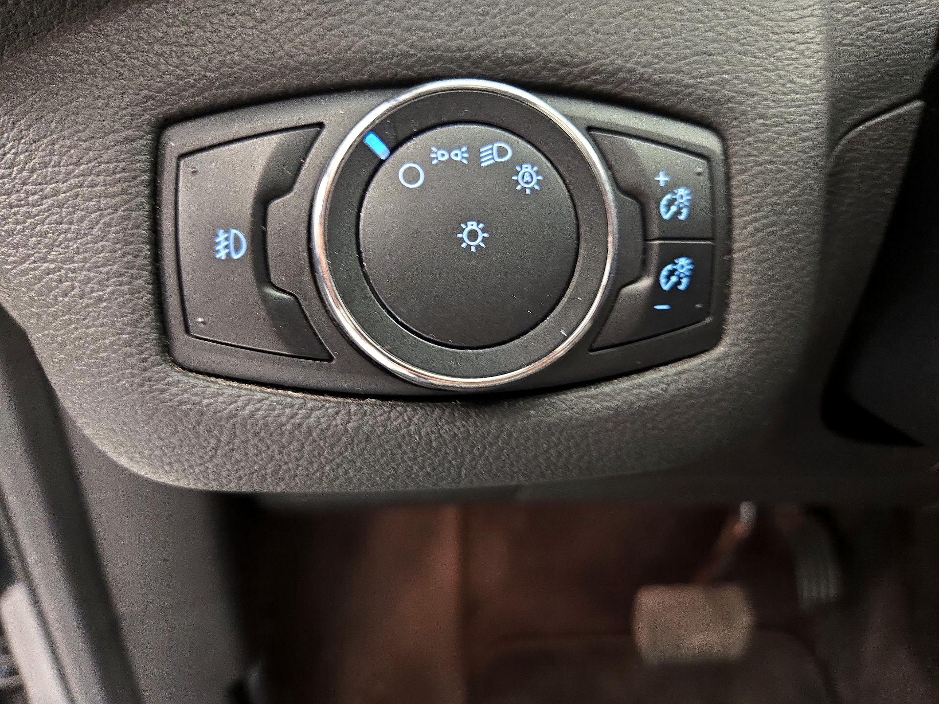 Thumbnail: 2014 Ford Escape - 13