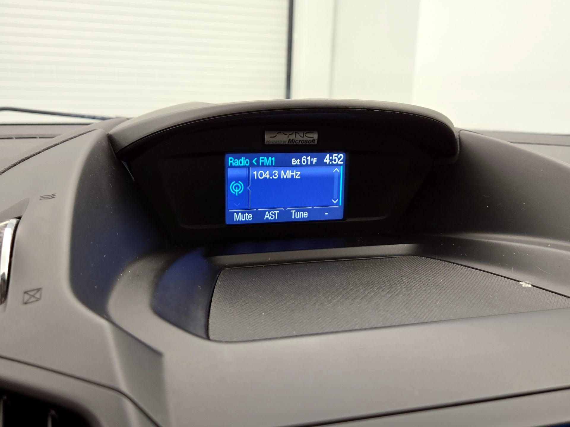 Thumbnail: 2014 Ford Escape - 15
