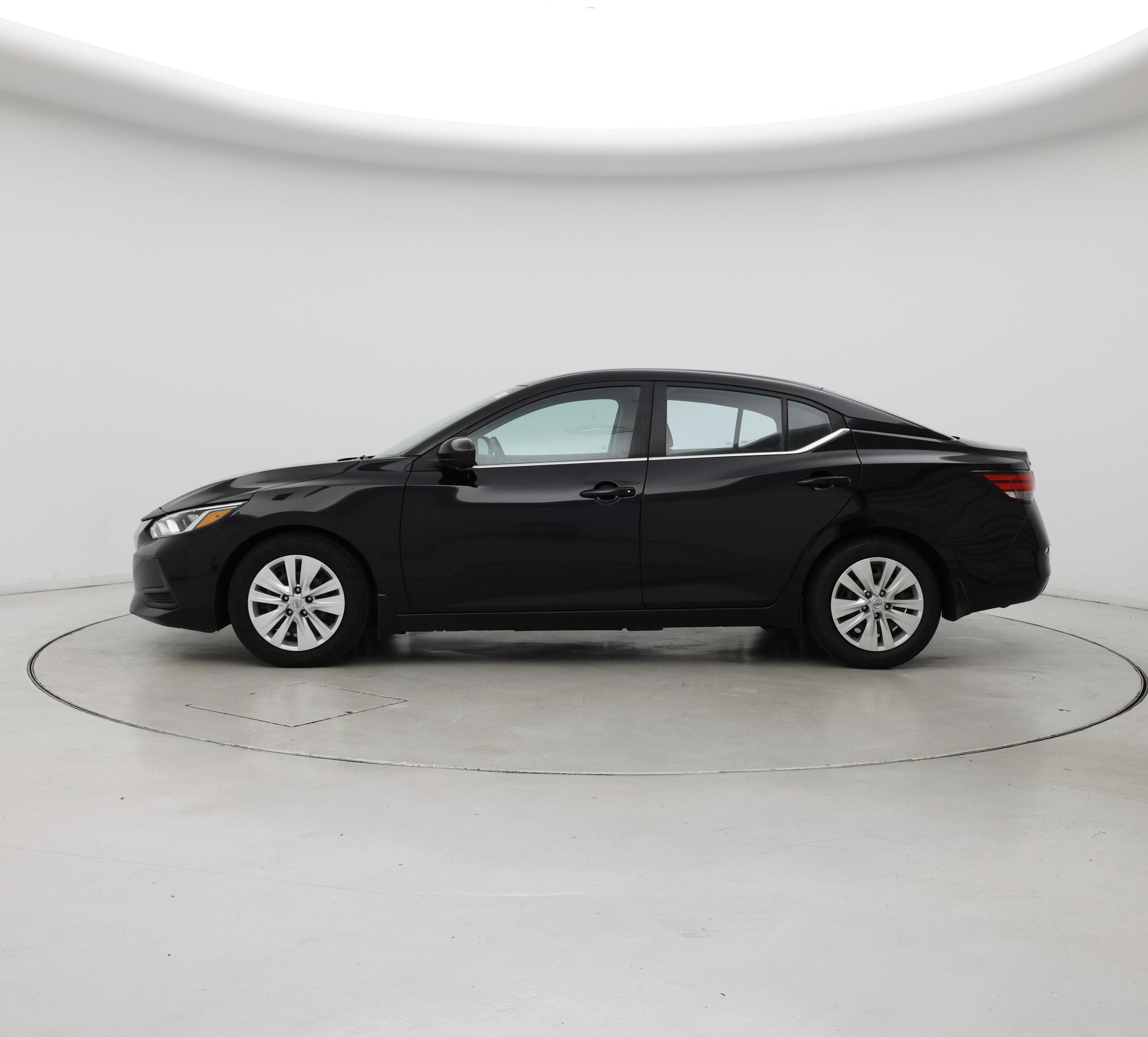 Thumbnail: 2021 Nissan Sentra - 3