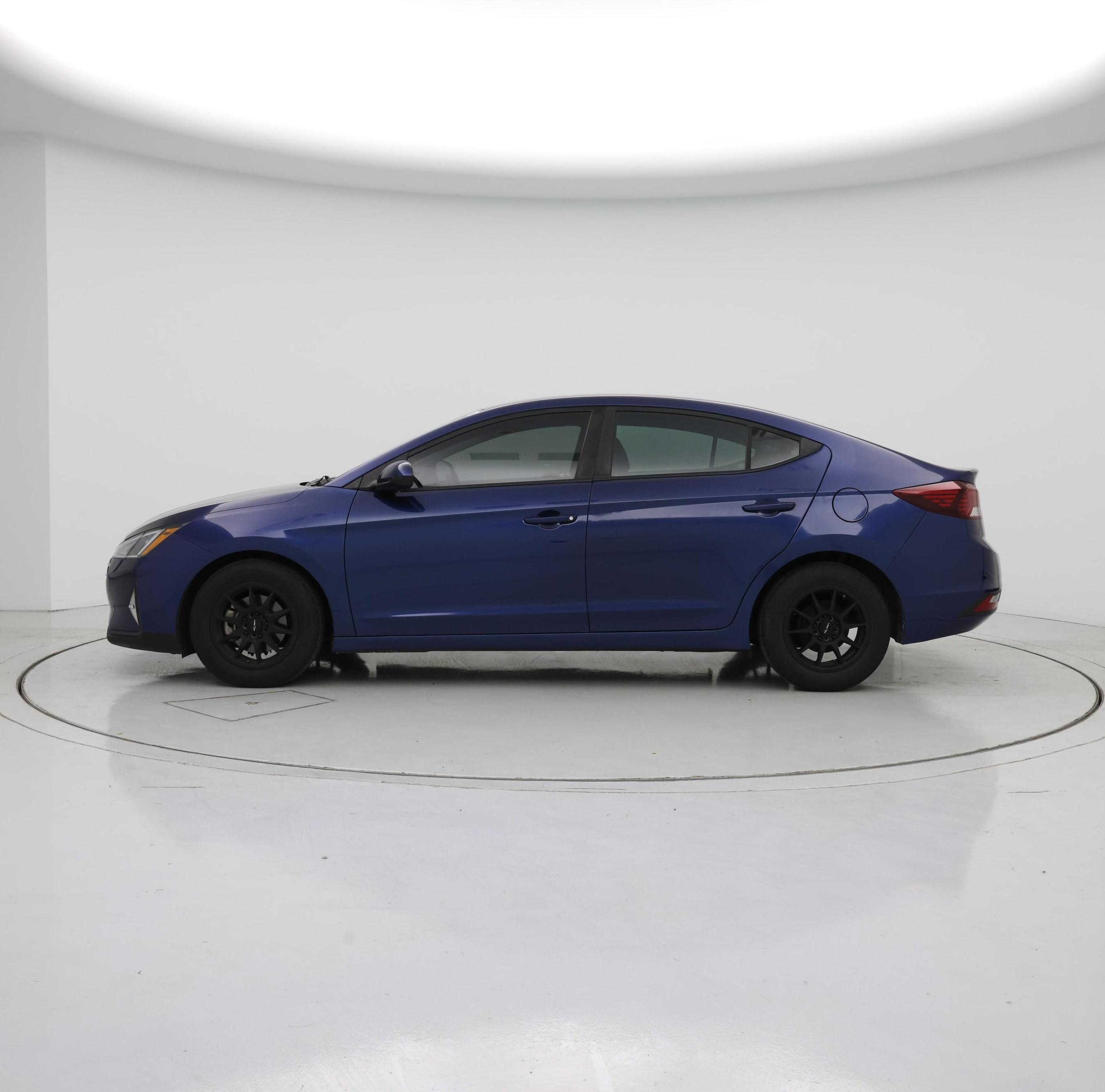 Thumbnail: 2020 Hyundai Elantra - 3