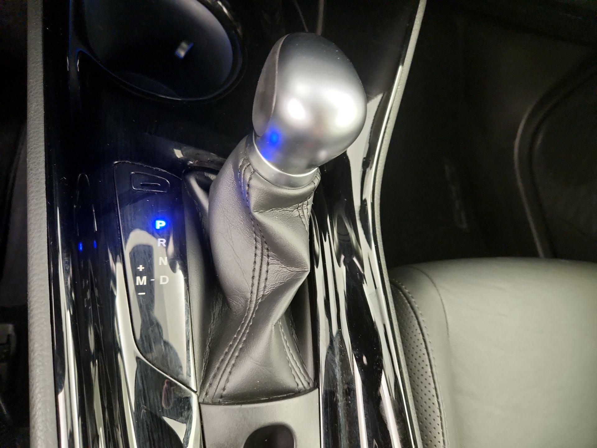 Thumbnail: 2020 Toyota C-HR - 17