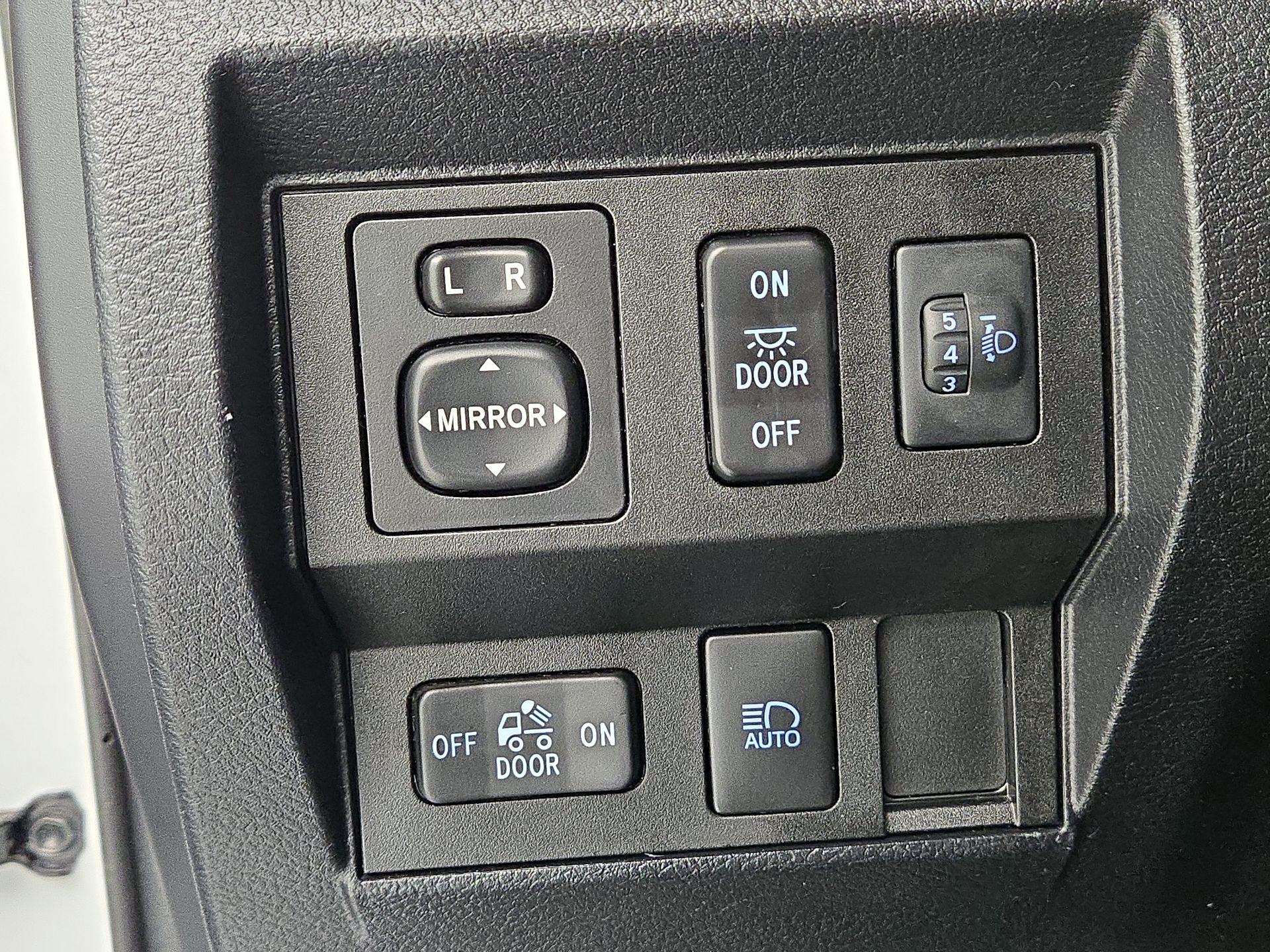 Thumbnail: 2018 Toyota Tundra - 13