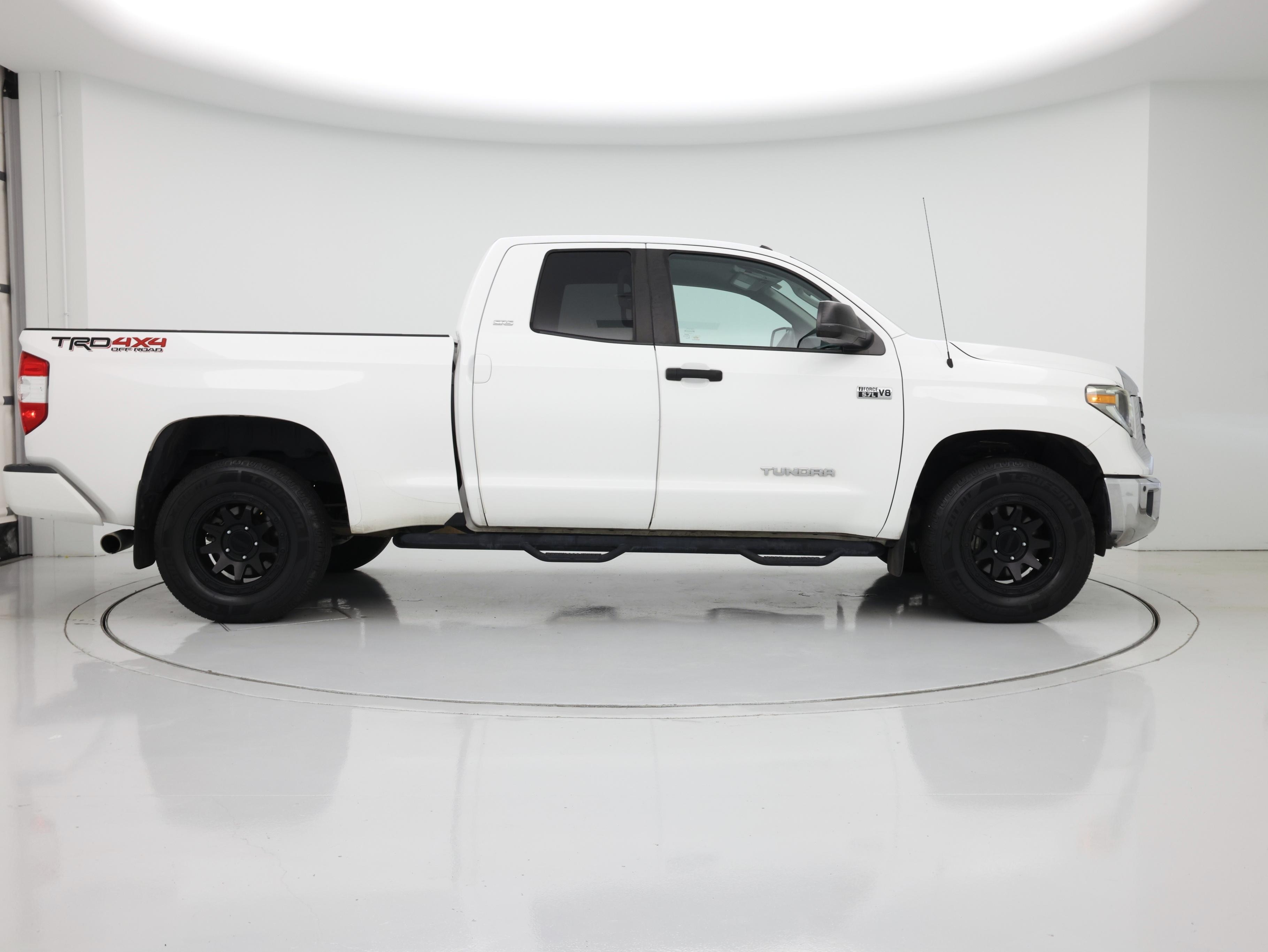 Thumbnail: 2018 Toyota Tundra - 7