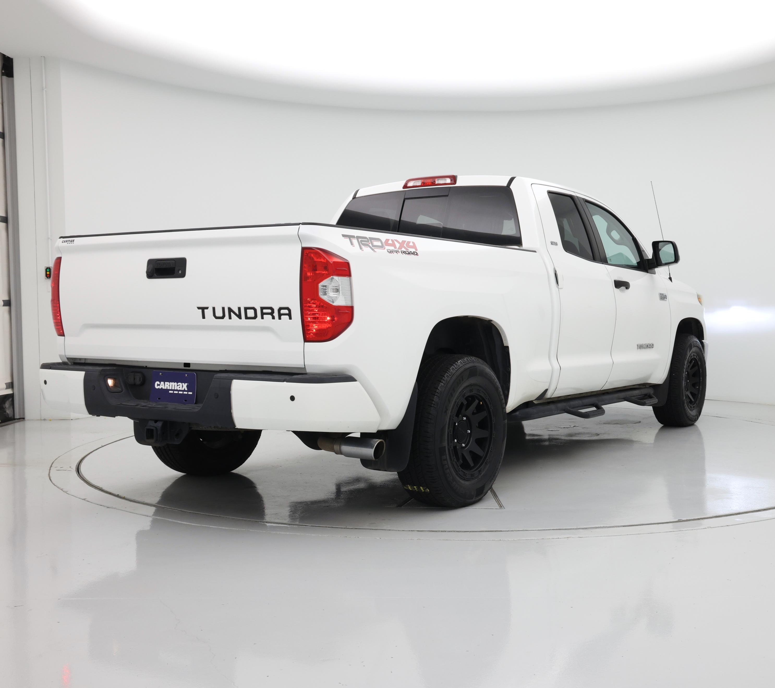 Thumbnail: 2018 Toyota Tundra - 8