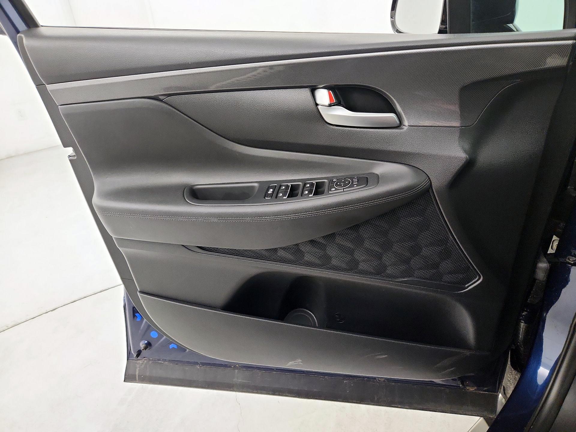 Thumbnail: 2023 Hyundai Santa Fe - 12