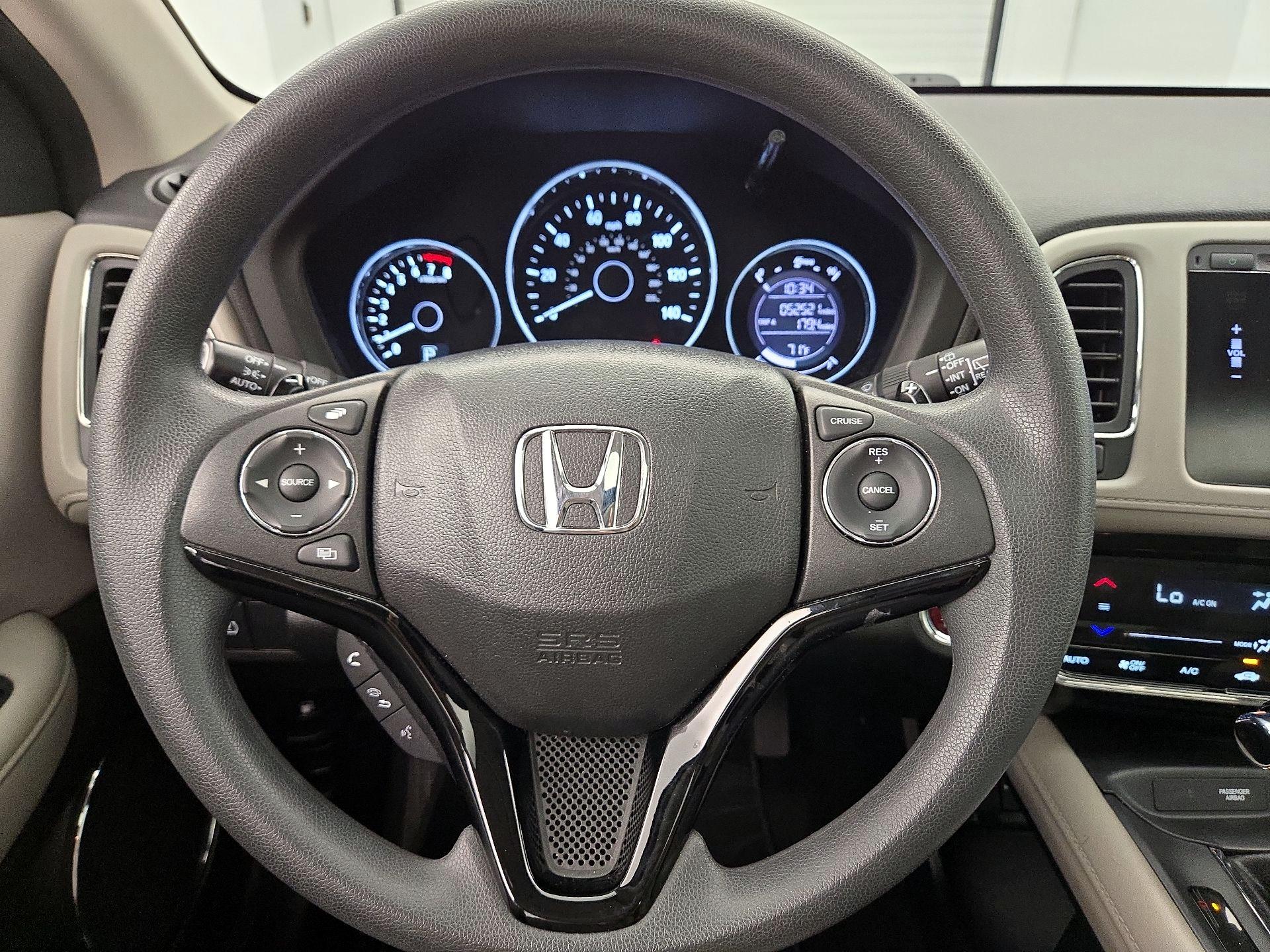 Thumbnail: 2016 Honda HR-V - 10