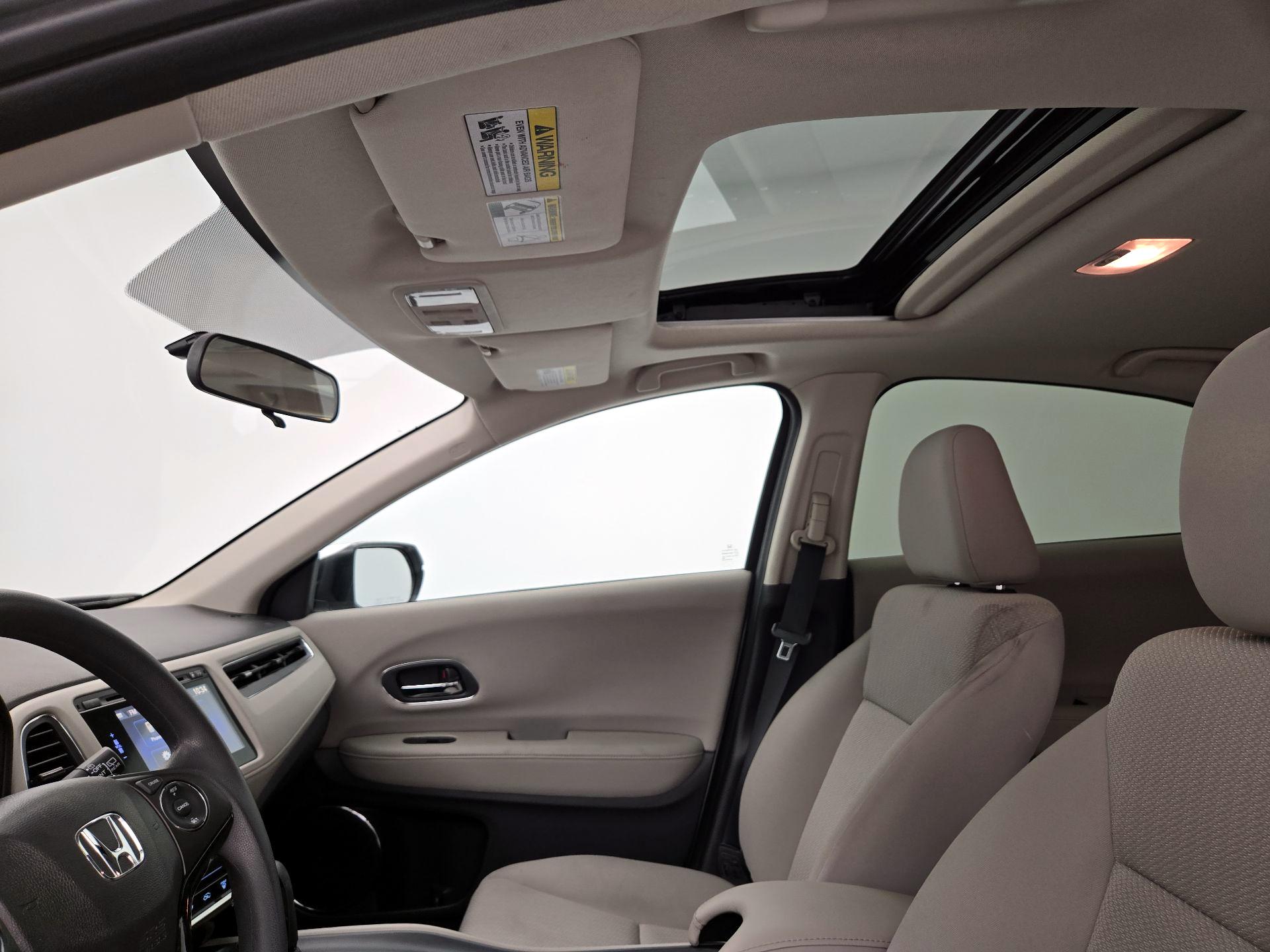 Thumbnail: 2016 Honda HR-V - 19