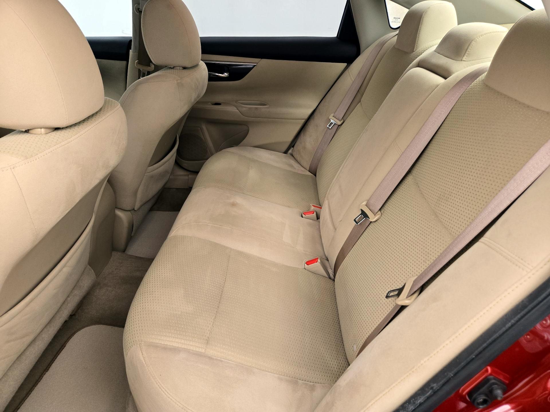 Thumbnail: 2014 Nissan Altima - 19